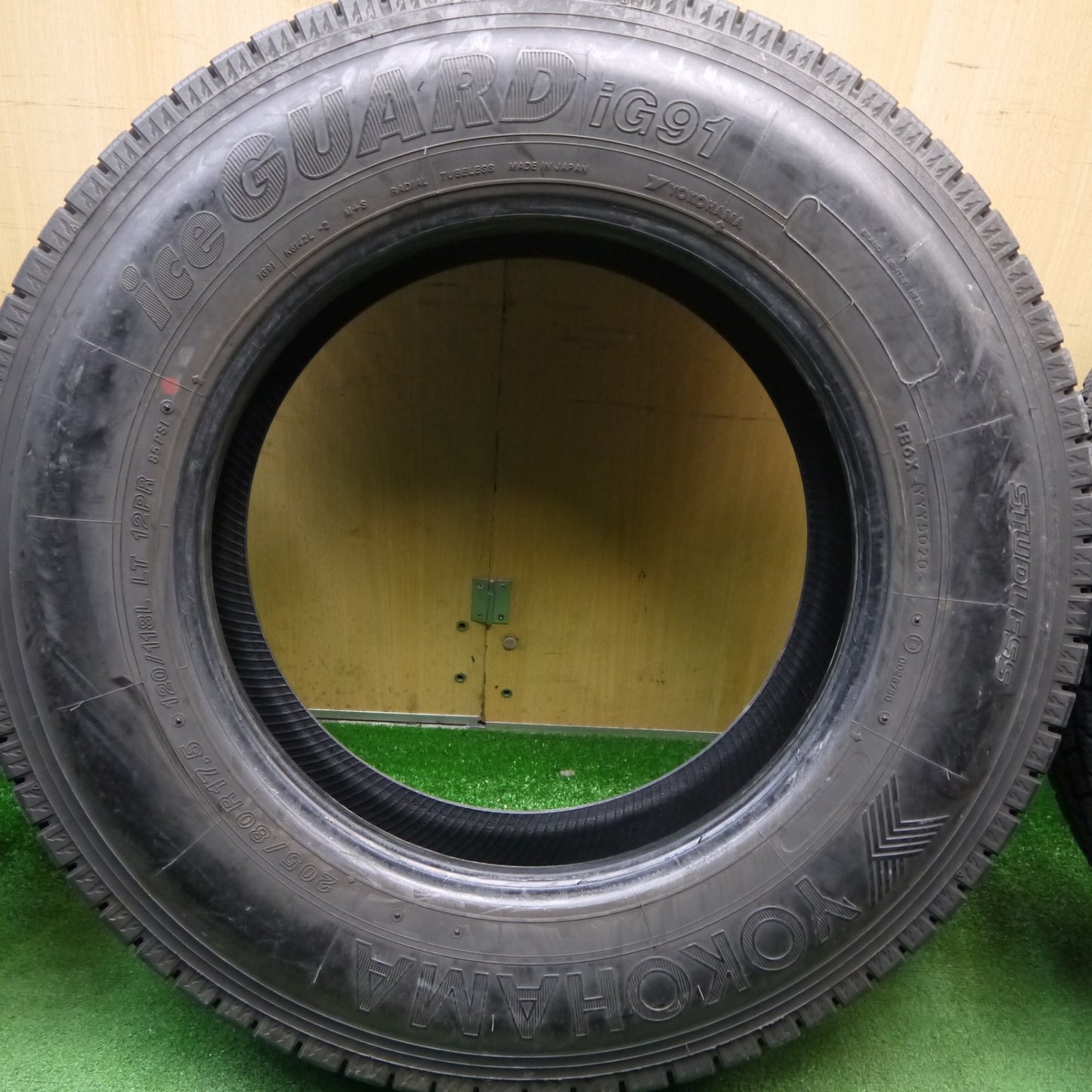 バリ溝！9.5分！6本★トラック タイヤ 205/80R17.5 120/118L 12PR スタッドレス ヨコハマ アイスガード iG91 17.5インチ★5121506Hノタ