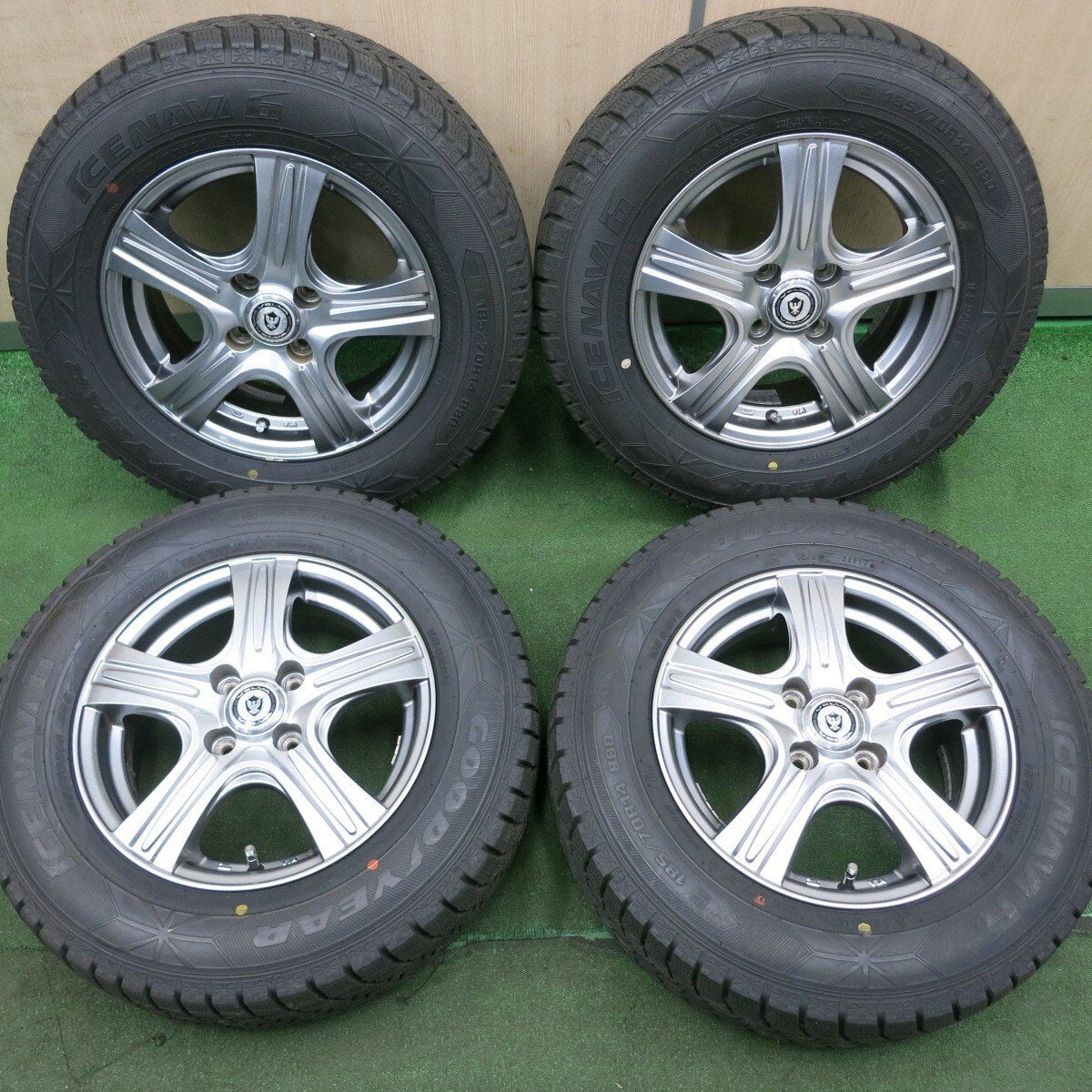4本価格★スタッドレス 185/70R14 グッドイヤー アイスナビ6 VELVA ヴェルヴァ 14インチ PCD100/4H★4061803NJス