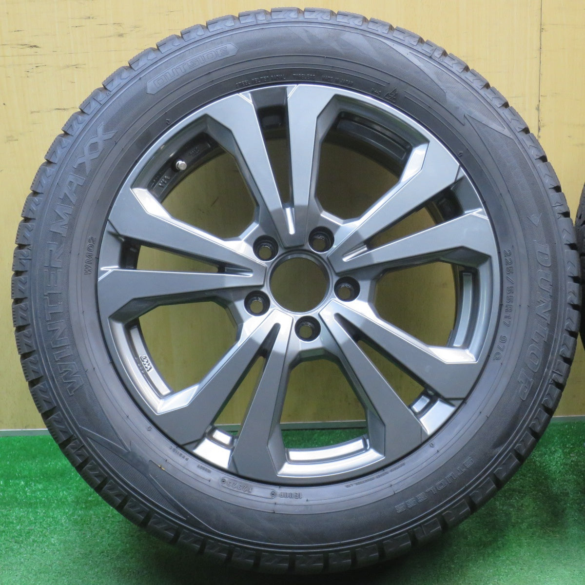 バリ溝！23年！キレイ！9.5分★ベンツ 等 ADVANCE LINE SV-1 225/55R17 スタッドレス ダンロップ ウインターマックス WM02 アドバンスライン 17インチ PCD112/5H★6021005NJス