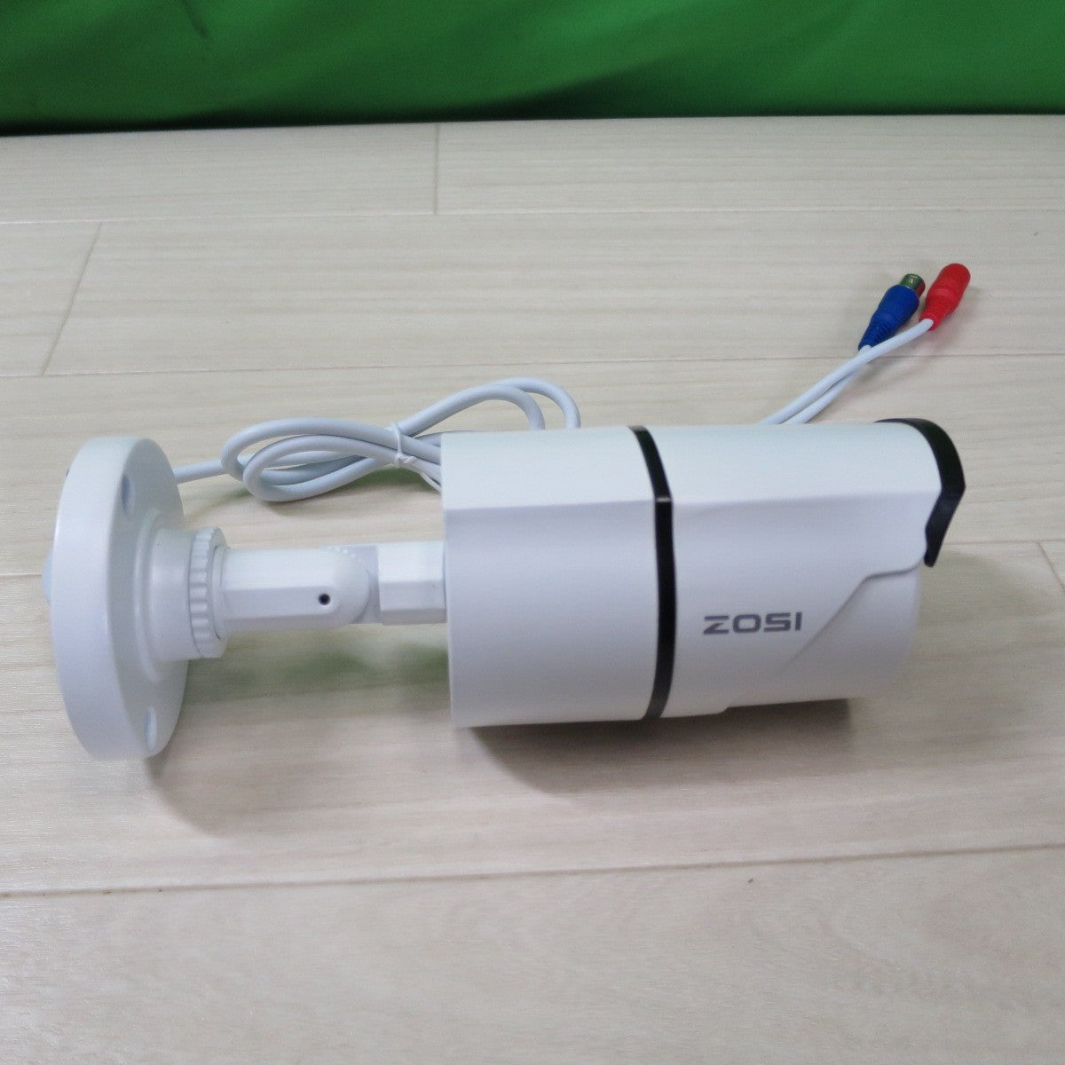 ●複数在庫有●[送料無料] 未使用☆ゾシ ZOSI 防犯 カメラ セット (8台カメラ＋DVR 録画機) 8FN-261W8-00-JP / 4AK-2612B-W-JP 4個入り ×2箱 / 1AR-08FN00-JP☆