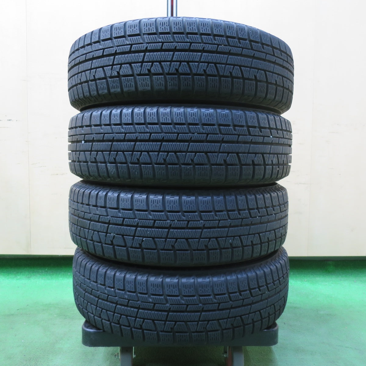 [送料無料] バリ溝！キレイ！8.5分★LOXARNY SPORT BADX 165/65R14 スタッドレス ヨコハマ アイスガード iG50 プラス ロクサーニ 軽自動車 PCD100/4H★5010406イス