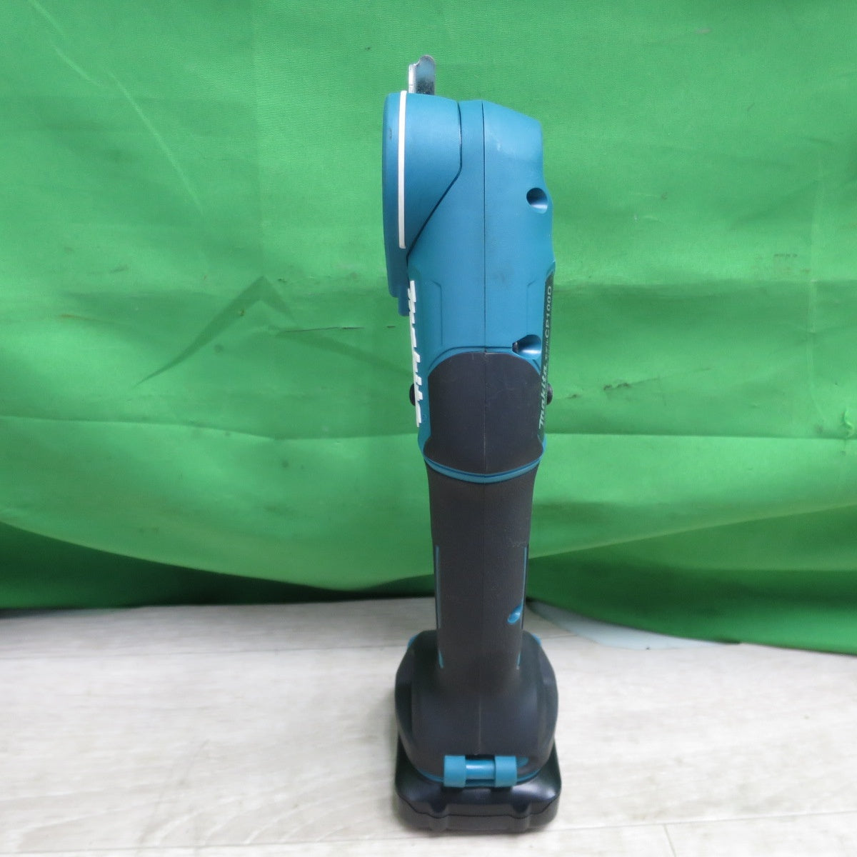[送料無料] キレイ☆makita マキタ 充電式 マルチカッター CP100D コードレス バッテリ BL1015 充電器 DC10SA 切断機 DIY 電動 工具☆