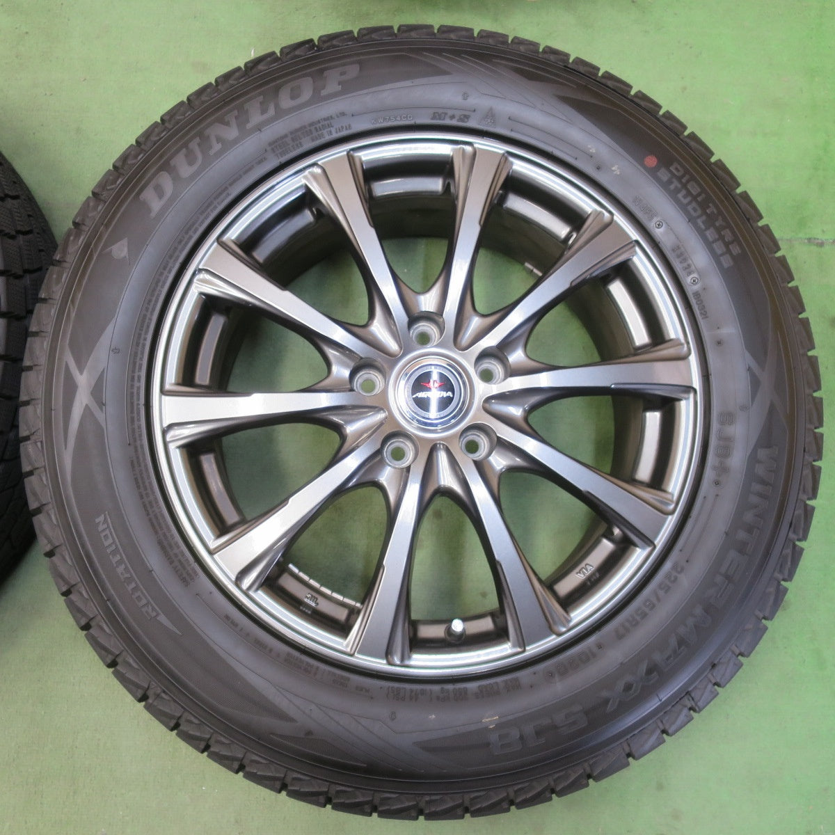 バリ溝！24年！キレイ！9.5分★スタッドレス 225/65R17 ダンロップ ウインターマックス SJ8 SJ8+ AIRNOVA エアノヴァ 17インチ PCD114.3/5H★6041803イノ