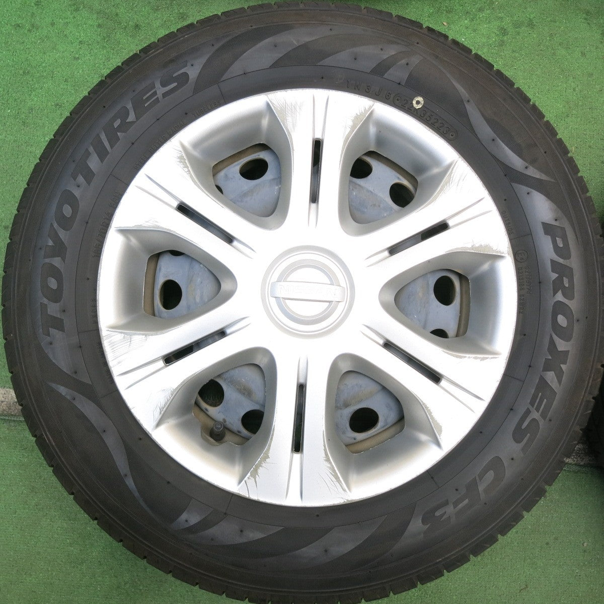 未使用！24年！バリ溝！9.5分★日産 E12 ノート 純正 スチール 185/70R14 トーヨー プロクセス CF3 14インチ PCD100/4H★5081004HAノ