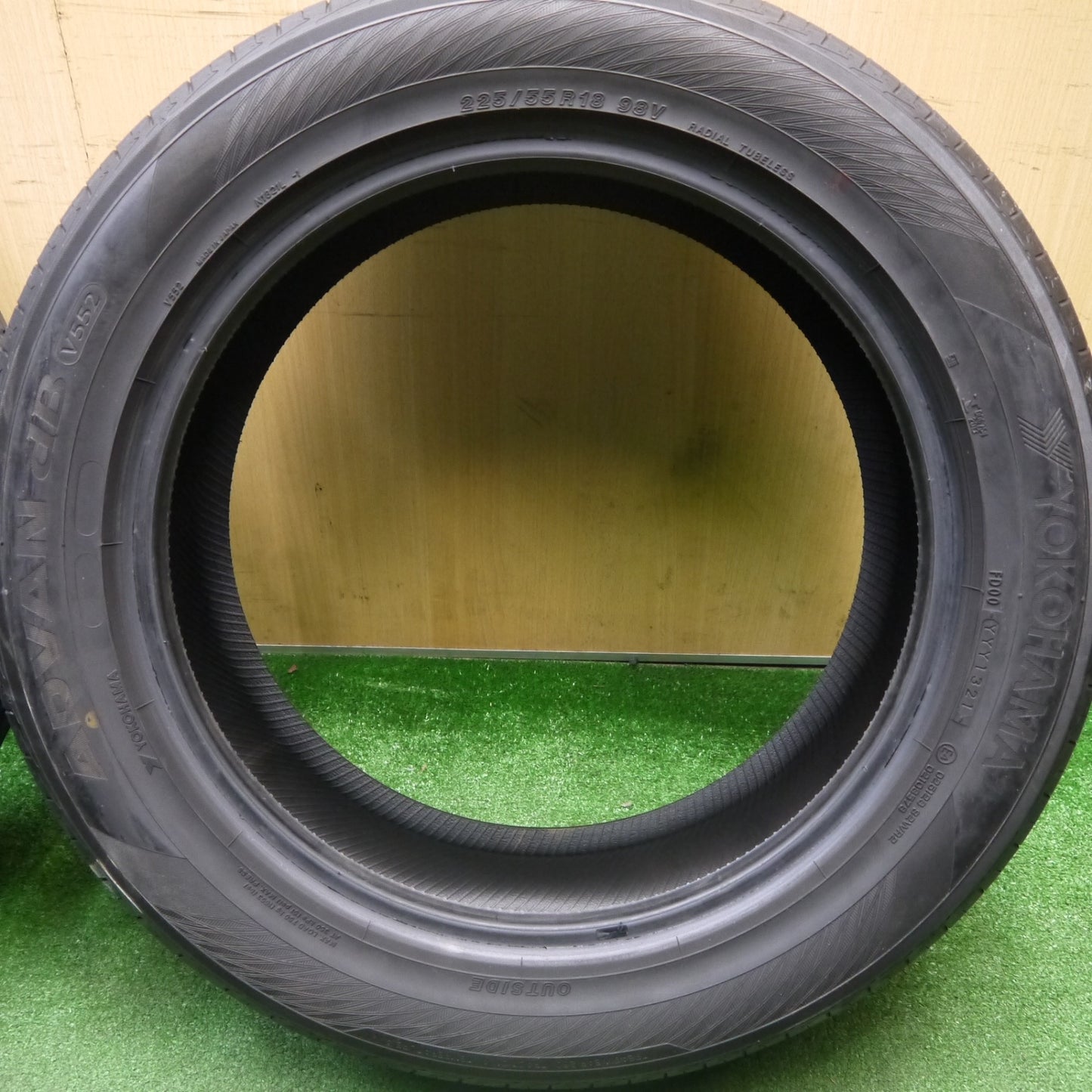 バリ溝！9.5分！2本★225/55R18 ヨコハマ アドバン dB V552 タイヤ 18インチ ZR-V エルグランド XV フォレスター アウトランダー 等★6010707Hノタ