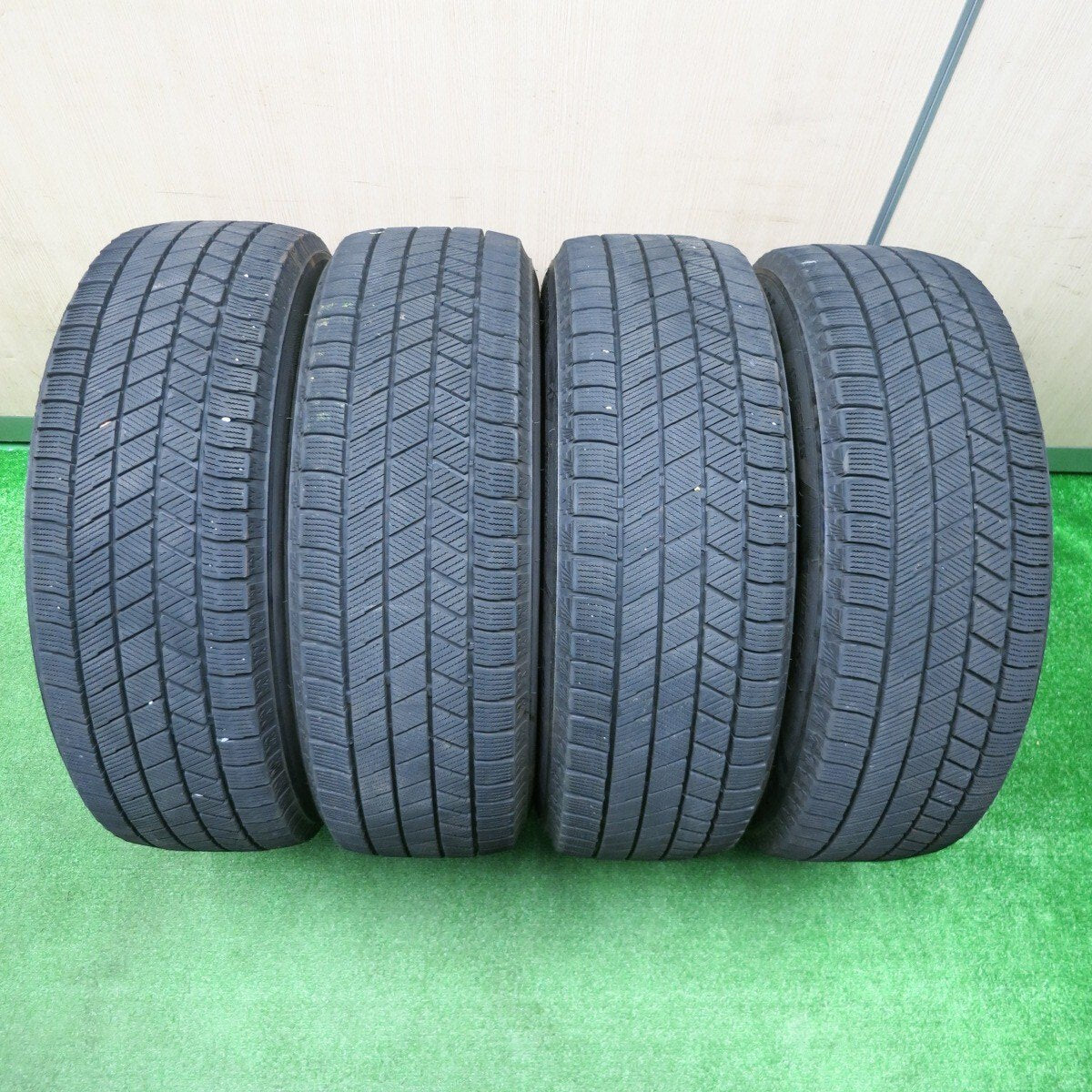 キレイ！22年★スタッドレス 195/65R15 ブリヂストン ブリザック VRX3 TOPRUN トップラン 15インチ PCD114.3/5H★4121103NJス