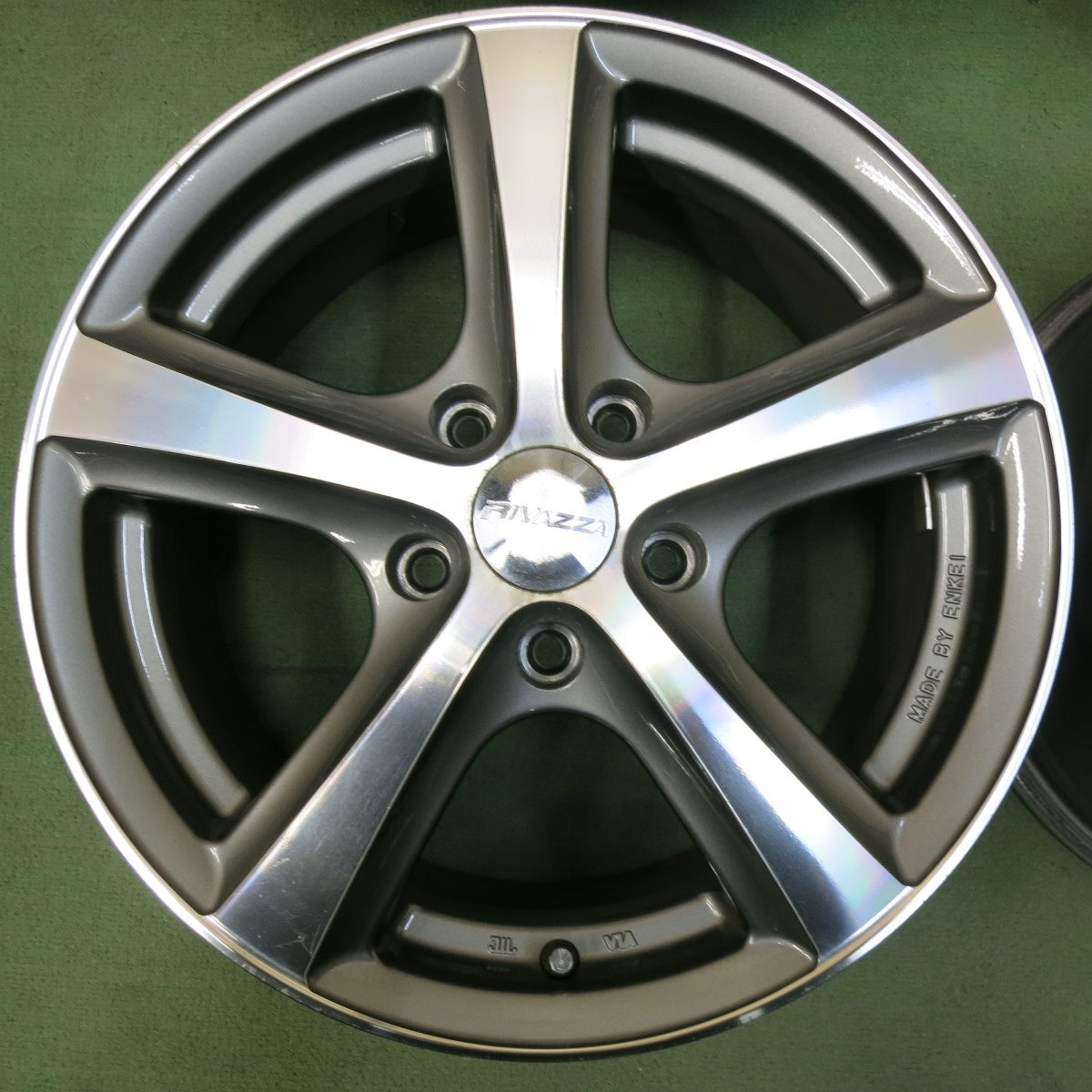 4本価格★RIVAZZA ENKEI リヴァッツァ エンケイ 16インチ ホイール 16×7J PCD114.3/5H★5042516SYホ