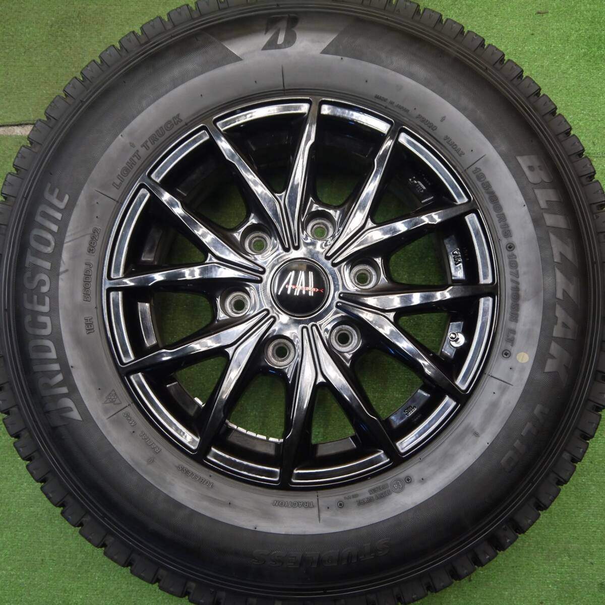 バリ溝！22年！キレイ！9.5分★LEHRMEISTER PREMIX HC2×6 195/80R15 スタッドレス ブリヂストン ブリザック VL10 レアマイスター プレミックス PCD139.7/6H★5032104Hス