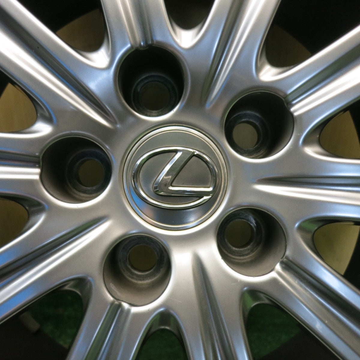バリ溝！キレイ！8.5分◎レクサス NX 純正 225/65R17 スタッドレス ミシュラン X-ICE SNOW SUV 17インチ PCD114.3/5H◎6071203HAス