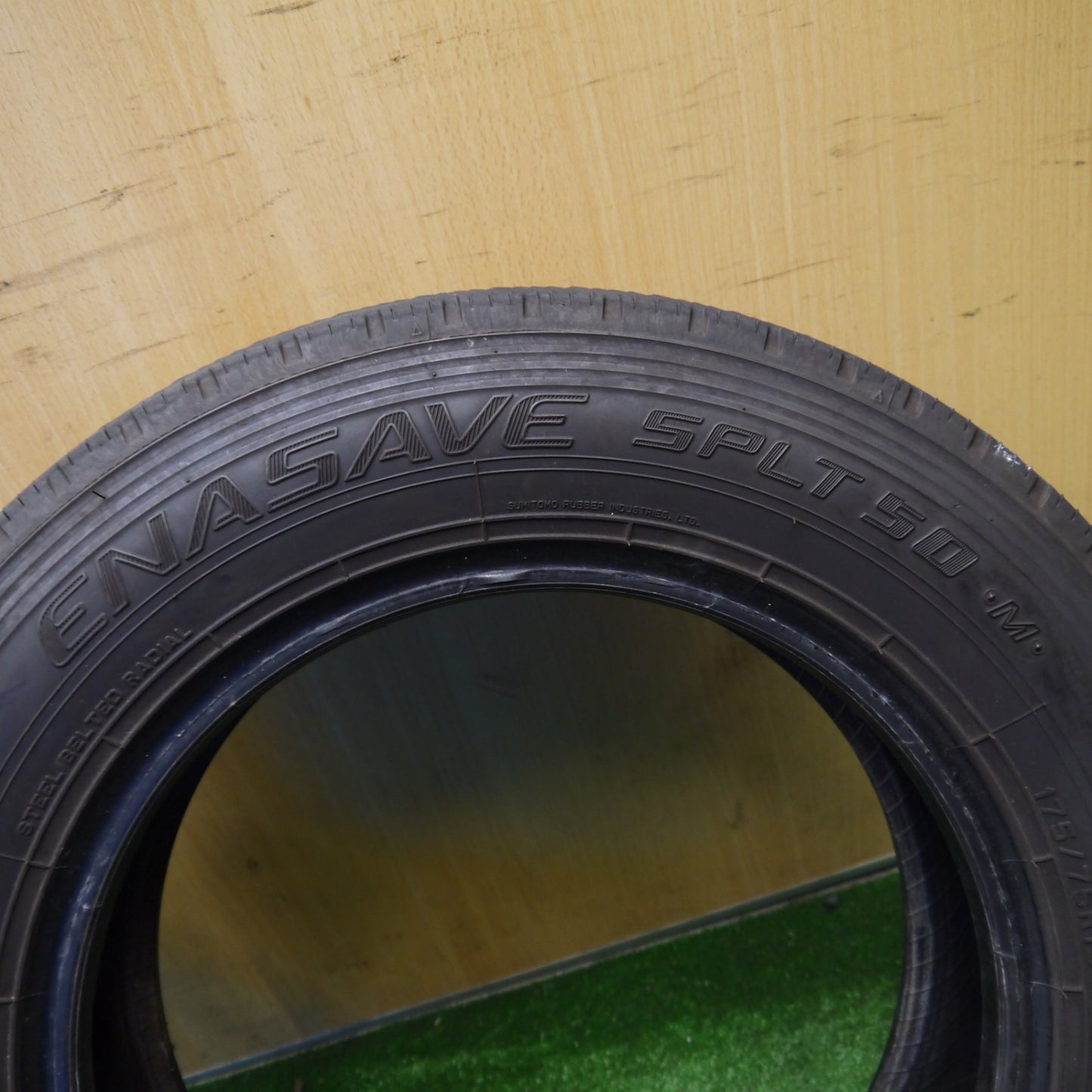2本価格！24年★小型 トラック バス 175/75R15 103/101N ダンロップ エナセーブ SPLT 50 M タイヤ 15インチ★6032403Hノタ