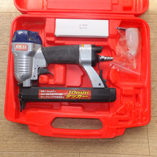 [送料無料] ★藤原産業 SK11 エアー釘打機 SAT-1025 常圧　ステープル 10.0×1.2×0.6mm 10～25mm 使用空気圧力 0.5～0.8MPa★
