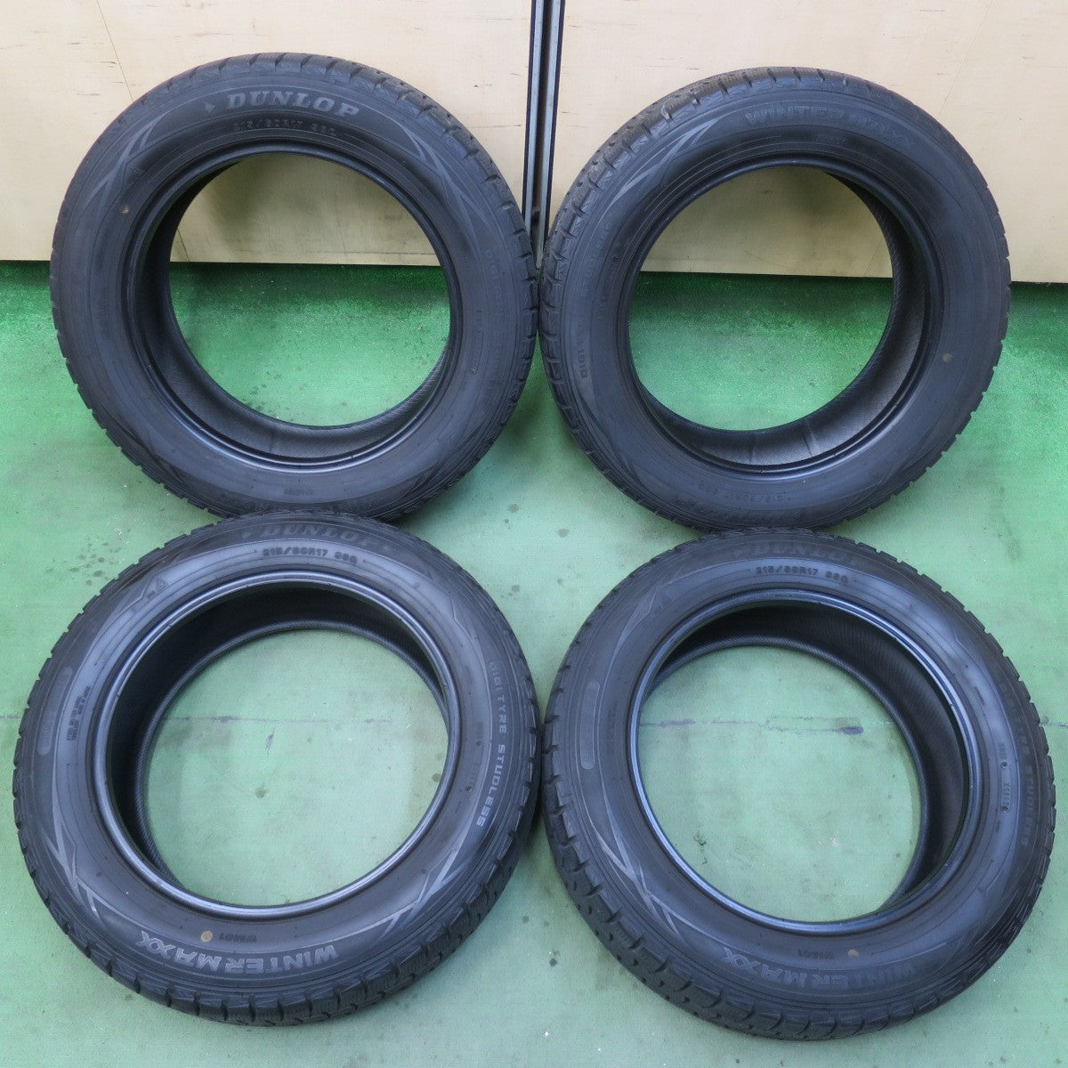 バリ溝！8.5分★スタッドレス 215/60R17 ダンロップ ウインターマックス WM01 タイヤ 17インチ C-HR カローラクロス エスティマ 等★6012705イスタ