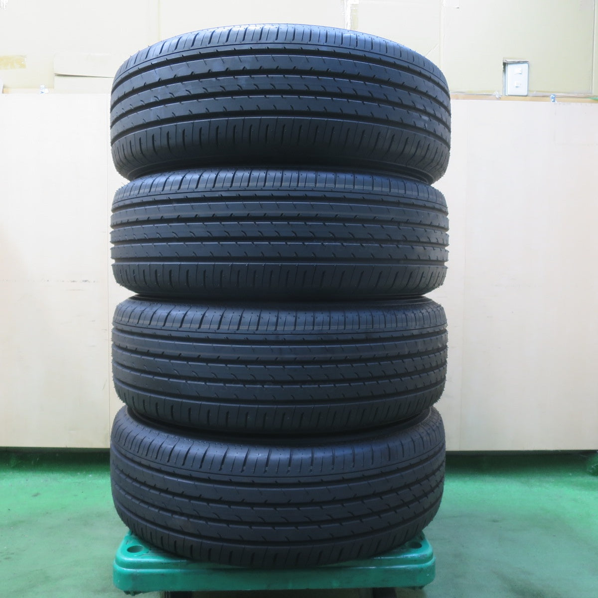 新車外し！25年★トヨタ 40系 アルファード ヴェルファイア 純正 225/65R17 ヨコハマ アドバン V03 17インチ PCD120/5H★6022508イノ