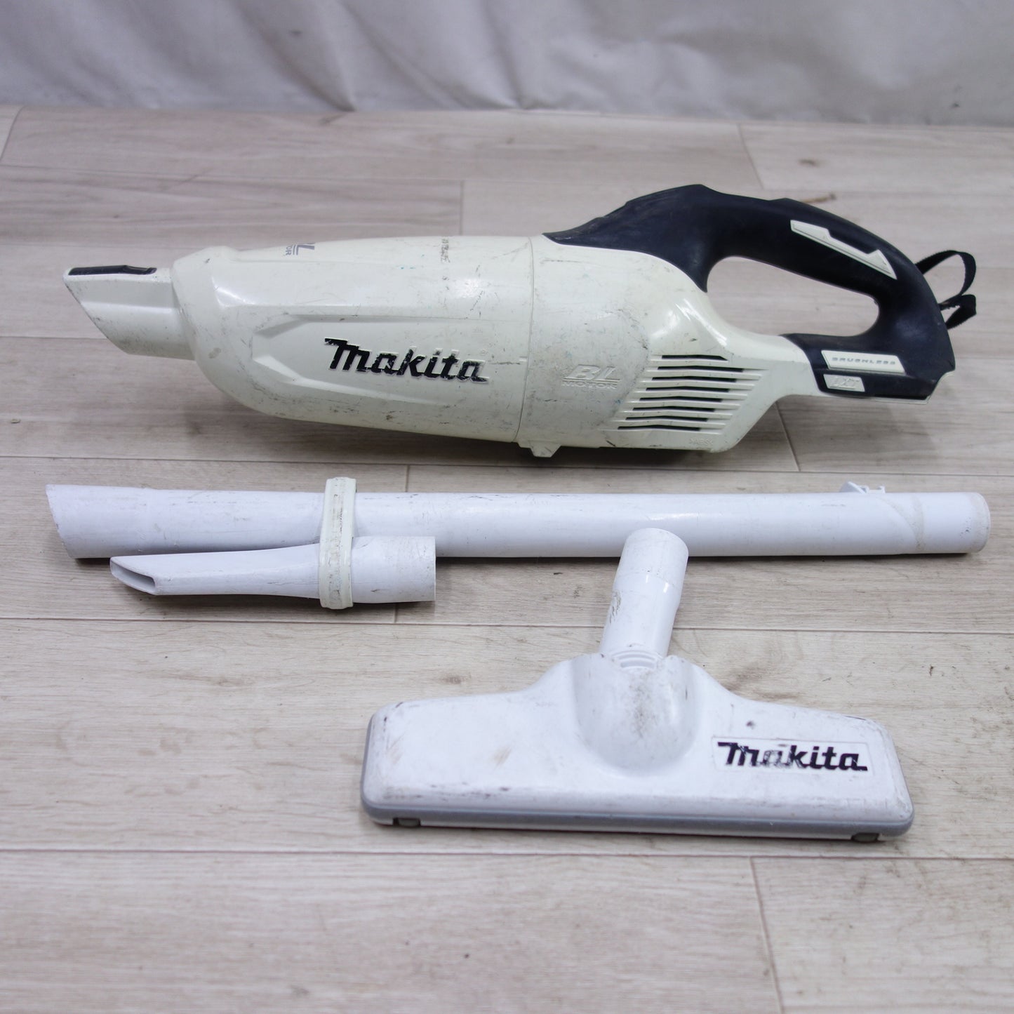 [送料無料] ◆マキタ 充電式 クリーナー CL281FD コードレス 18V 掃除機 集塵機 集じん makita◆