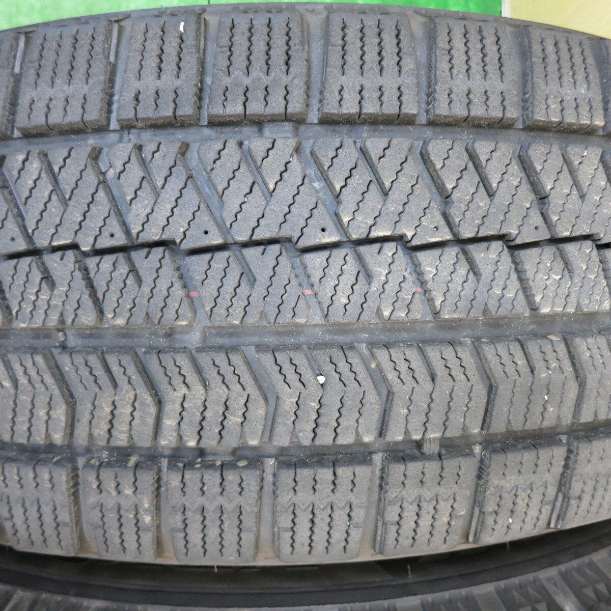 バリ溝！22年！キレイ！9分★スタッドレス 215/65R16 ブリヂストン ブリザック VRX2 BALMINUM バルミナ 16インチ PCD114.3/5H★5031602TNス