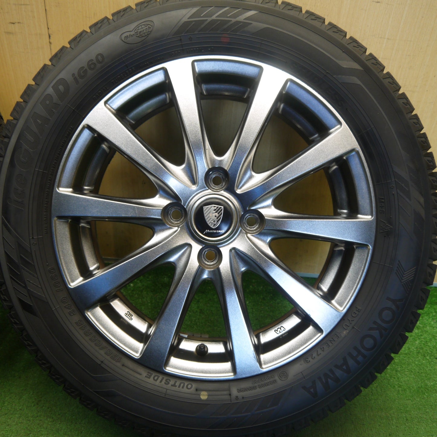 バリ溝！23年！キレイ！ほぼ10分◎スタッドレス 175/65R15 ヨコハマ アイスガード iG60 MANARAY SPORT マナレイ スポーツ 15インチ PCD100/4H◎6073106Hス