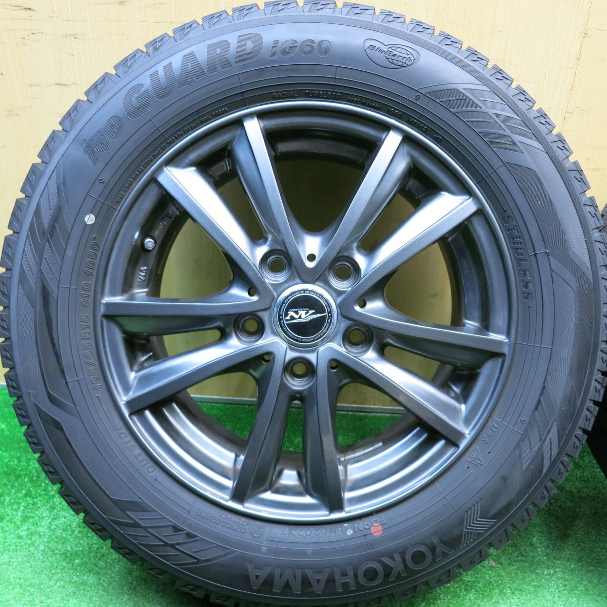 バリ溝！23年！キレイ！9.5分★スタッドレス 195/65R15 ヨコハマ アイスガード iG60 NIRVANA NV ニルバーナ ニルヴァーナ 15インチ PCD114.3/5H★5121418HAス