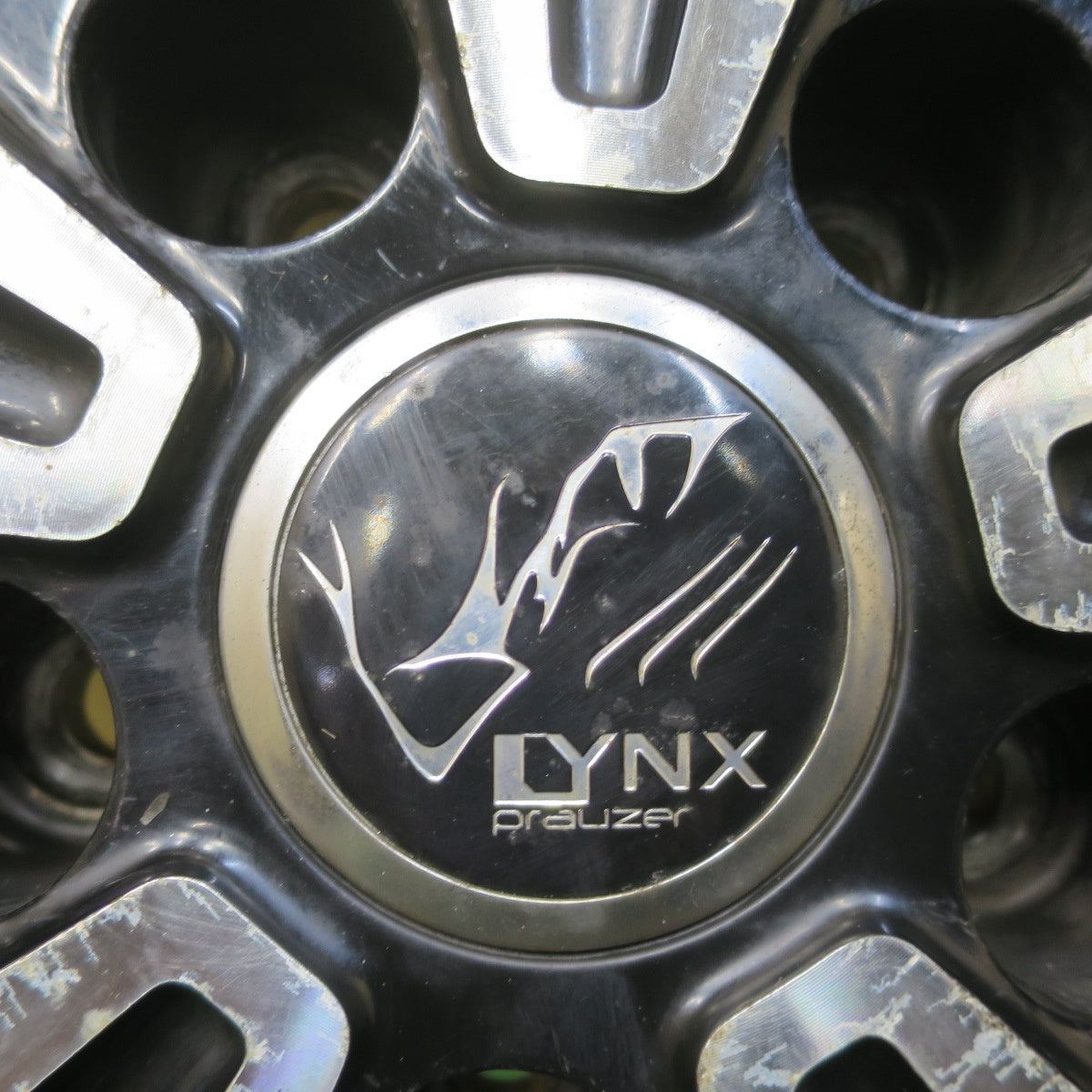 バリ溝！22年！9分★スタッドレス 225/65R17 ピレリ アイスゼロ アシンメトリコ LYNX Prauzer リンクス プラウザー 17インチ PCD114.3/5H★6042105イス