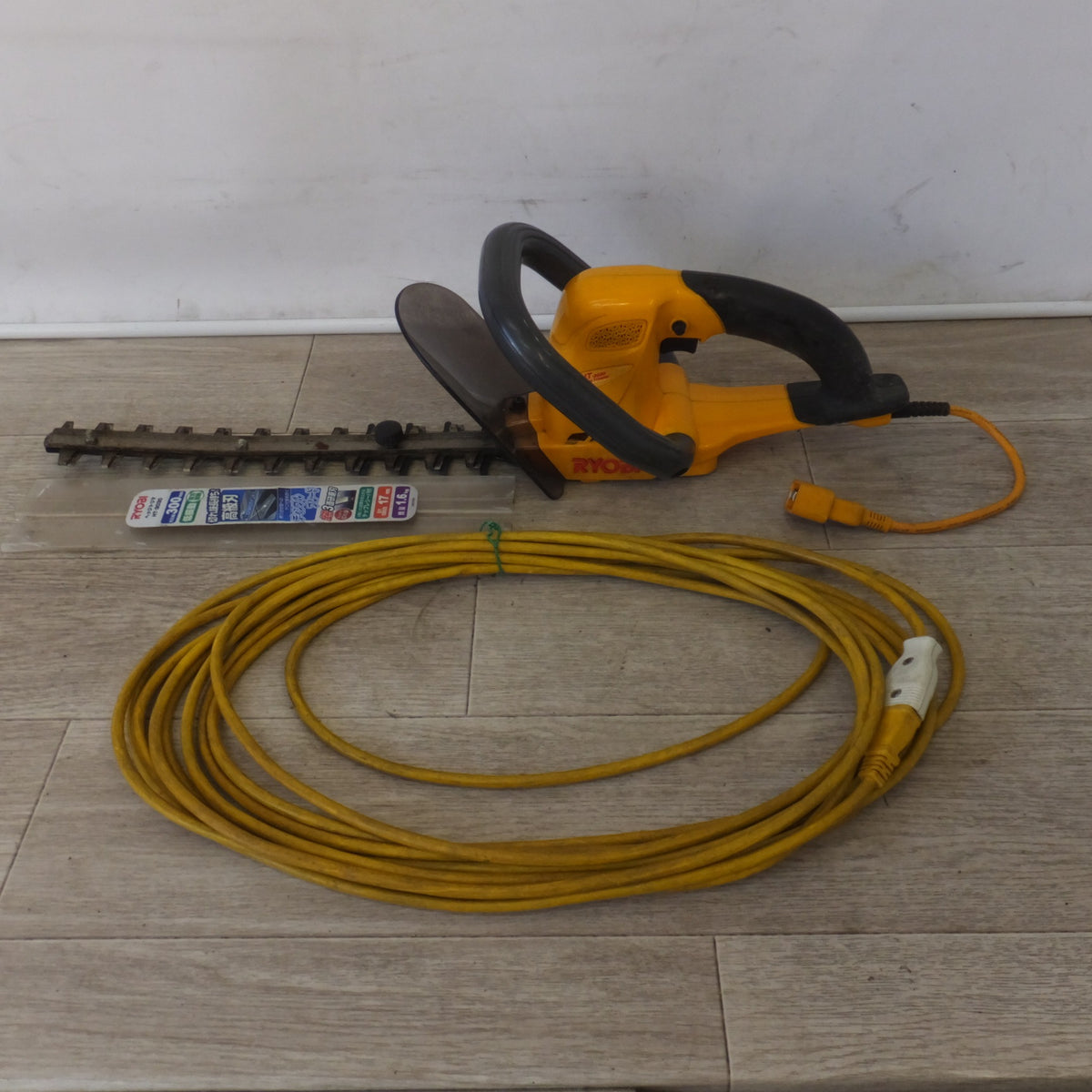 ★リョービ RYOBI ヘッジトリマ HT-3030　100V 3.4A 320W 50/60Hz★