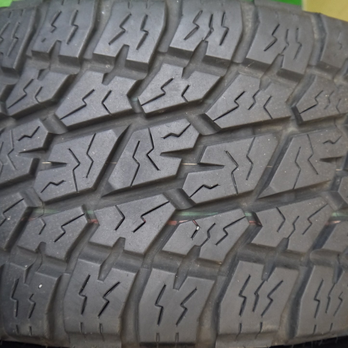 バリ溝！9.5分★KMC XD811 ROCKSTAR2 265/50R20 ニットー TERRA GRAPPLER ALL TERRAIN ロックスター2 PCD135 139.7/6H マルチ★5102102Hノ