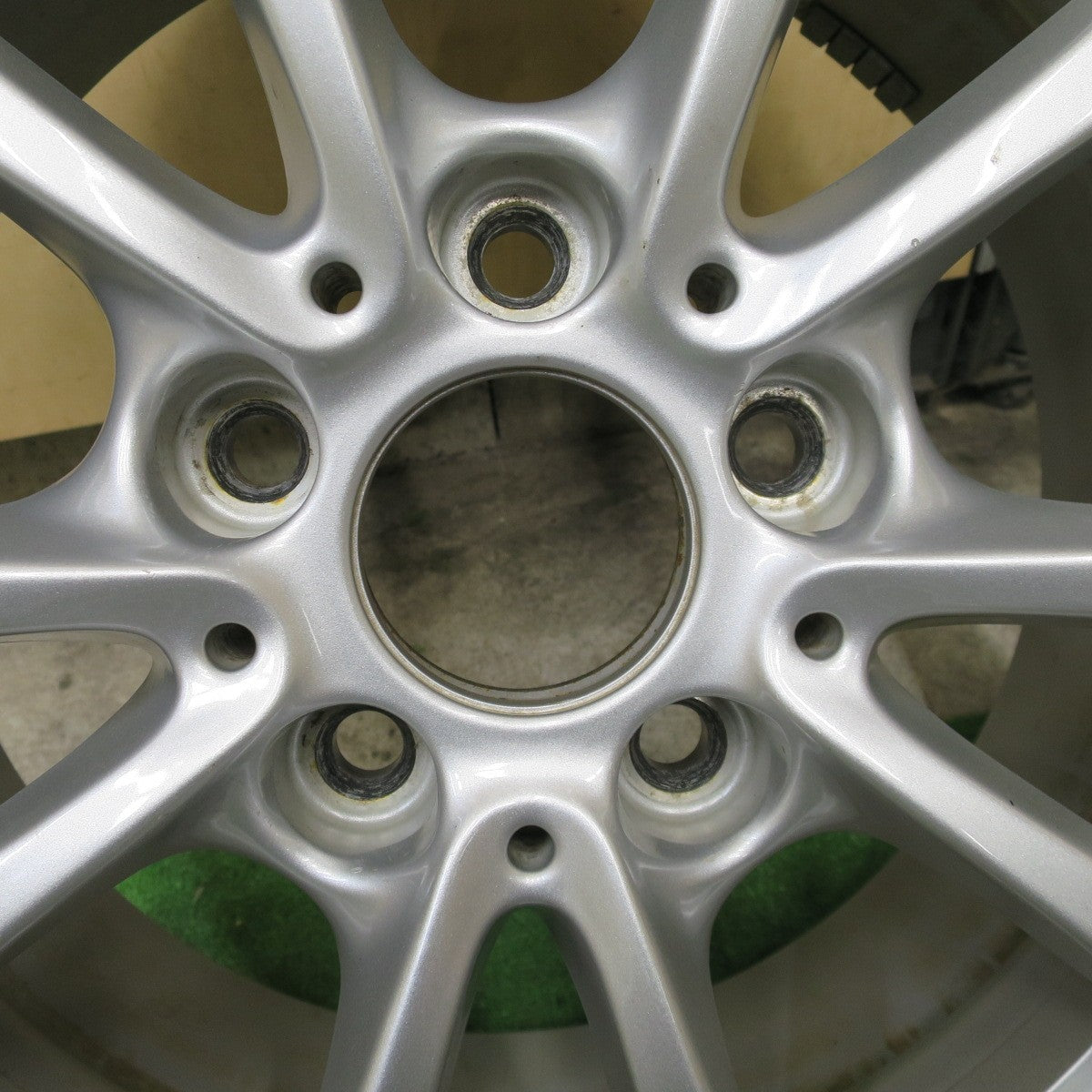 4本価格★BMW 3シリーズ F30 F31 純正 Vスポーク スタイリング 390 ホイール 16インチ 16×7J PCD120/5H★6051503NGホ