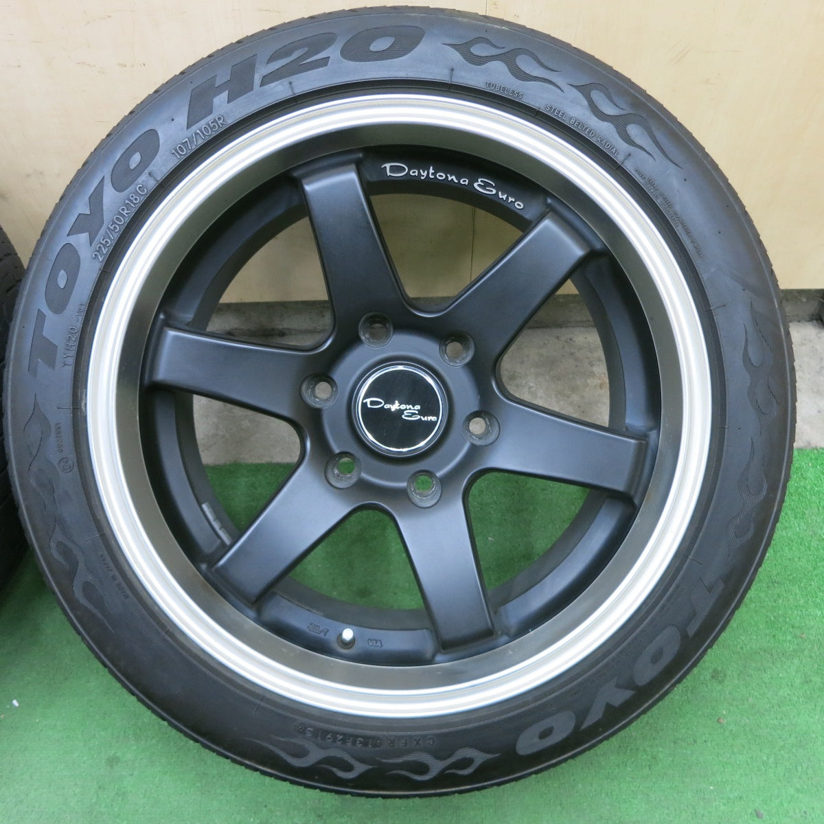 バリ溝！9分★Datona Euro JDM-D61 225/50R18C 107/105R トーヨー H20 デイトナユーロ 18インチ PCD139.7/6H★5042907ナノ