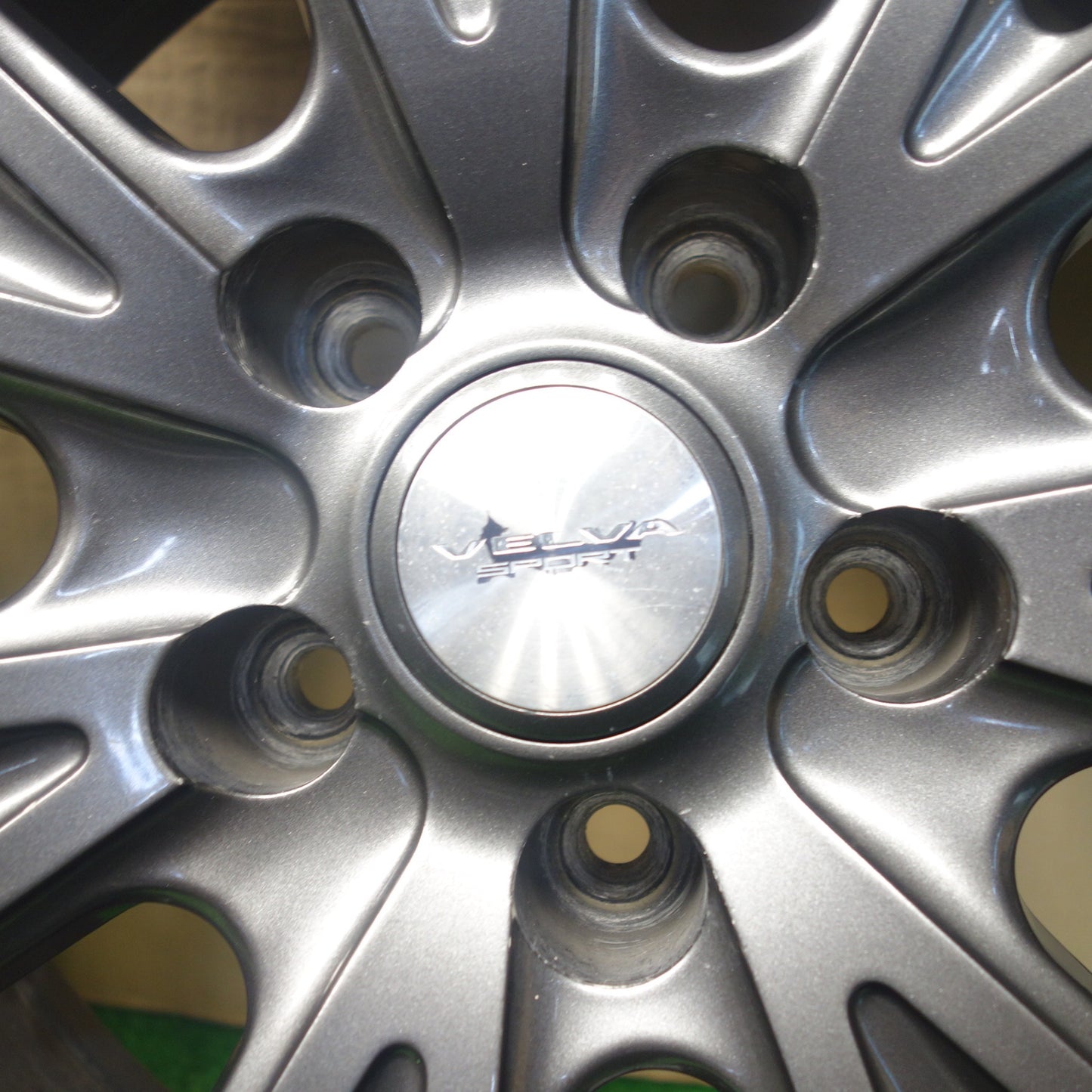 バリ溝！22年！9分★スタッドレス 225/65R17 ピレリ アイスゼロ アシンメトリコ VELVA SPORT ヴェルヴァ スポーツ 17インチ PCD114.3/5H★6031201KTス