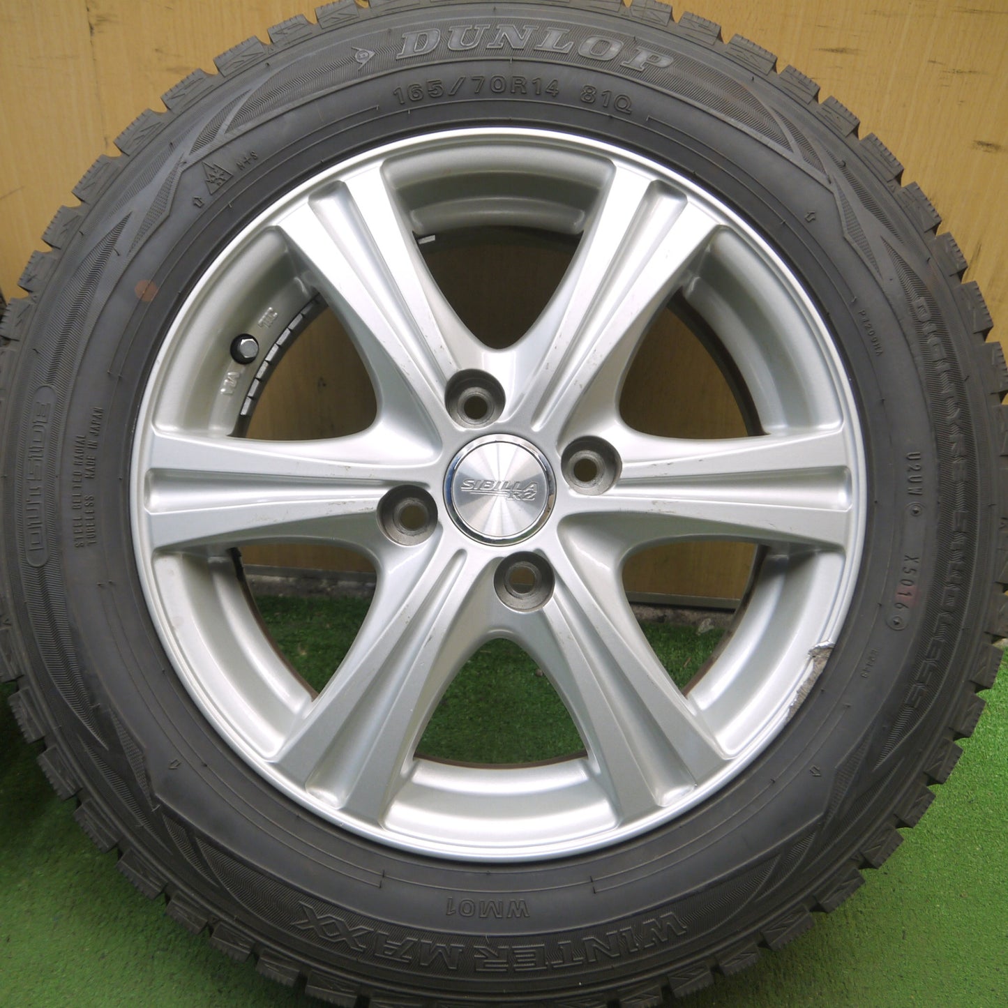 *送料無料* 超バリ溝！ほぼ10分★スタッドレス 165/70R14 ダンロップ ウインターマックス WM01 SIBILLA RZ シビラ 14インチ PCD100/4H★4060502Hス