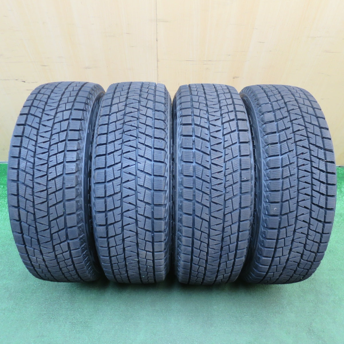 ほぼ未使用！24年★フォレスター 等 215/65R16 スタッドレス ブリヂストン ブリザック DM-V1 WB 社外 アルミ 16インチ PCD100/5H★6021905NJス