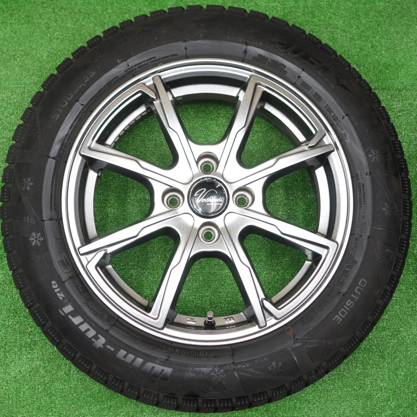 バリ溝！23年！キレイ！9.5分★スタッドレス 175/65R15 ハイフライ Win-turi 216 Varthandi ヴェルザンディ ヴェルサンディ 15インチ PCD100/4H★5120801KTス