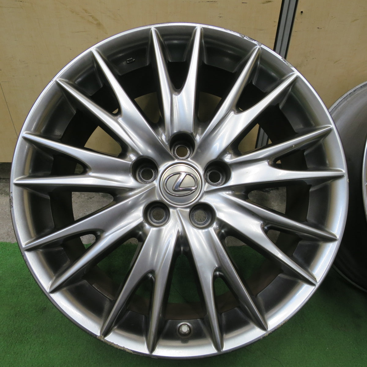 空気圧センサー付き◎レクサス GS バージョンL 純正 ホイール 18インチ 18×8J PCD114.3/5H◎6082804NGホ