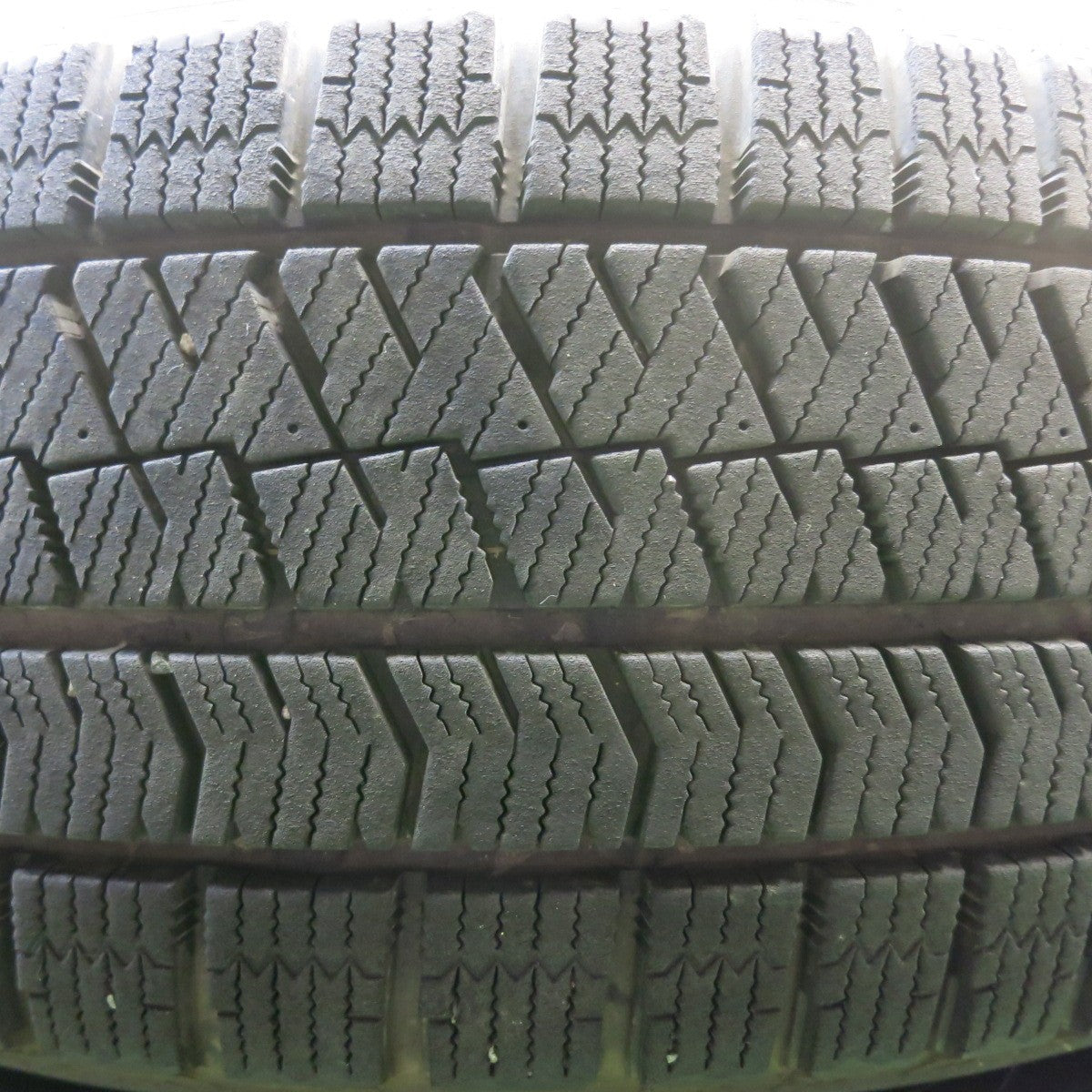 バリ溝！23年！キレイ！9分★トヨタ プリウスα 純正 205/60R16 スタッドレス ブリヂストン ブリザック VRX2 16インチ PCD114.3/5H★5061303HAス