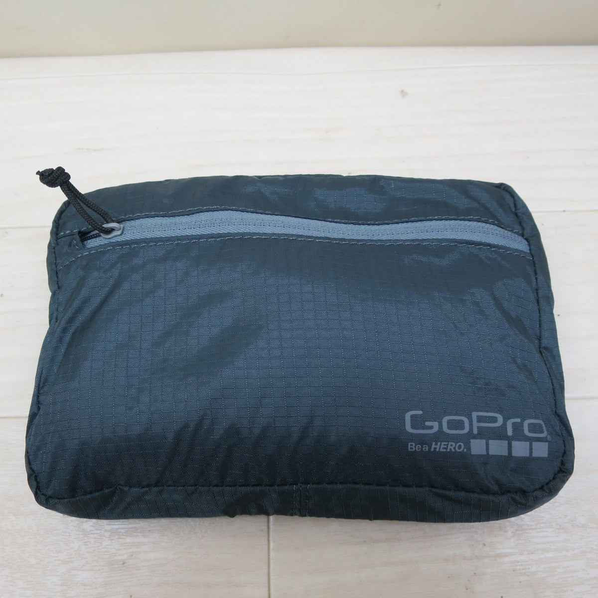 美品！付属品付き☆GoPro ゴープロ アクション カメラ HERO8 Black 折りたたみ式 マウント フィンガー 搭載☆