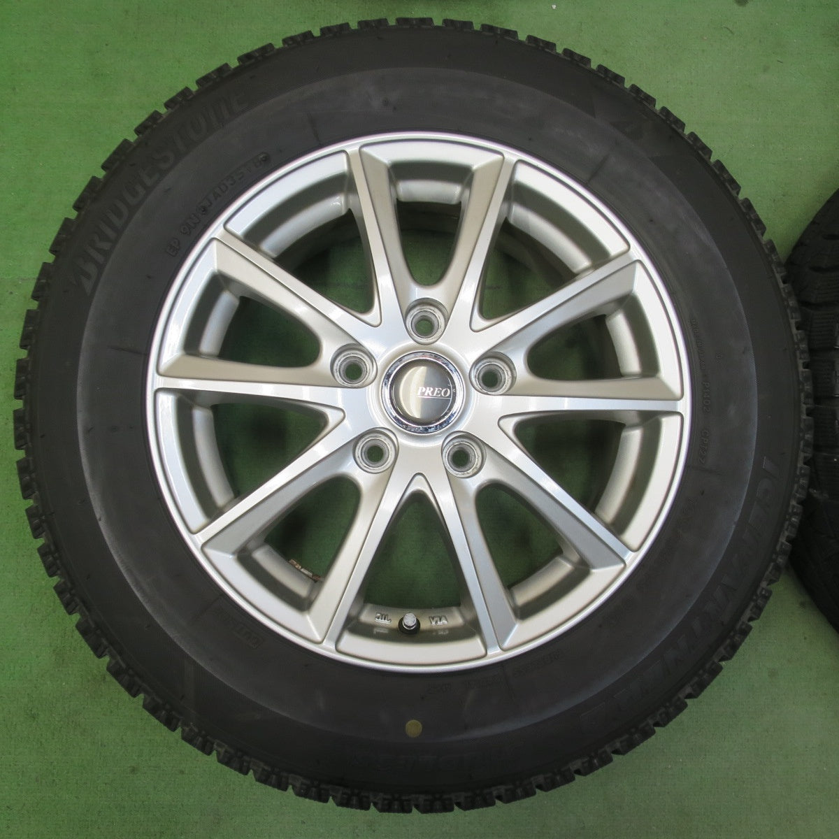 バリ溝！8.5分★スタッドレス 195/65R15 ブリヂストン アイスパートナー2 PREO プレオ 15インチ PCD114.3/5H★6010601イス
