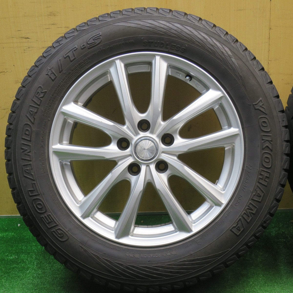 キレイ★スタッドレス 225/65R17 ヨコハマ ジオランダー i/T-S GRASS グラス 17インチ PCD114.3/5H★5121902NJス