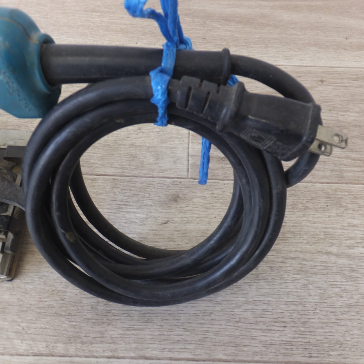 [送料無料] ★マキタ makita オービタルサンダ 9046　100V 570W 50-60Hz 6A 6000/min★