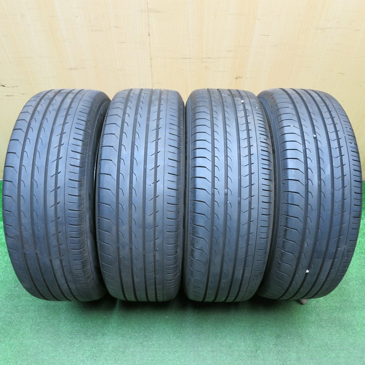 バリ溝！21年！9分★トヨタ プリウスα 純正 205/60R16 ヨコハマ BluEarth-RV RV03 ブルーアース 16インチ PCD114.3/5H★5121318HAノ