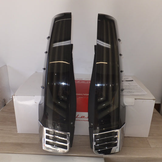 [送料無料] ★ヴァレンティ valenti VL LEDテール REVO ライトスモーク/ブラッククローム TT80NVO-SB-1　ノア ヴォクシー エスクァイア ZRR80系★