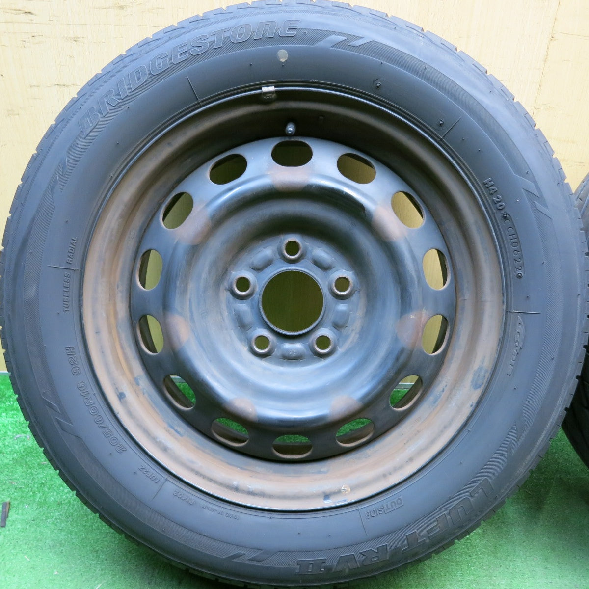 バリ溝！22年！9.5分★マツダ アクセラ アテンザ ビアンテ 等 純正 スチール 205/60R16 ブリヂストン LUFT RV2 16インチ PCD114.3/5H★5100503HAノ