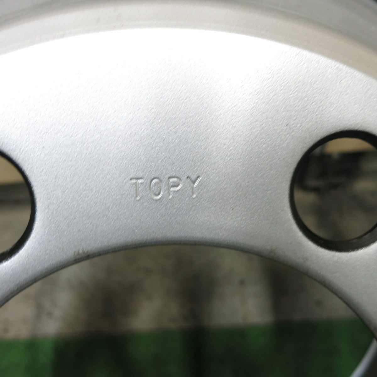 キレイ！6本★トラック TOPY スチール ホイール DM3N 17.5×6.00 127-9CS 17.5インチ トピー PCD222.25/6H★5101101ナホ