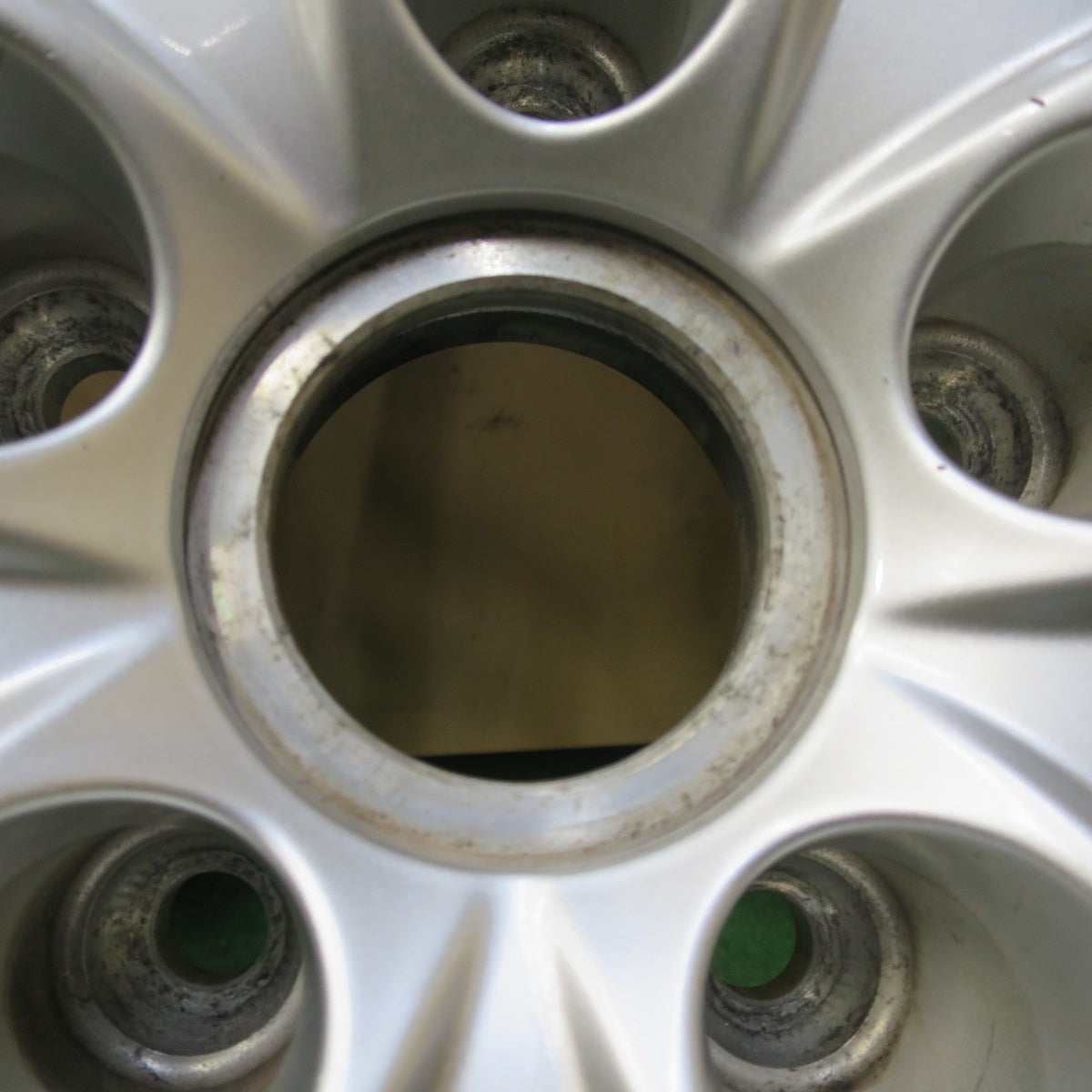 超バリ溝！23年！キレイ！ほぼ10分★ポルシェ 958 カイエン 純正 265/50R19 スタッドレス ミシュラン X-ICE SNOW SUV 19インチ PCD130/5H★5101008イス