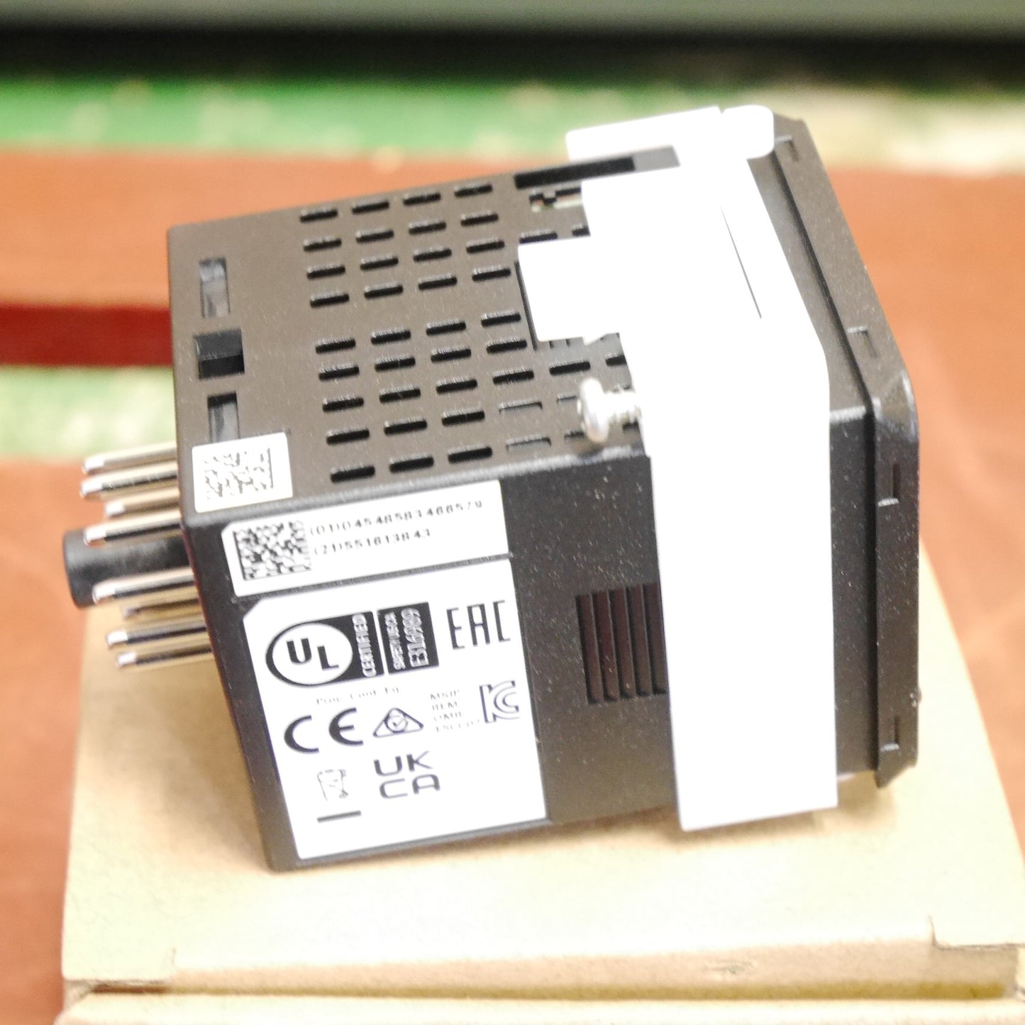 [送料無料] ☆OMRON デジタル 温度 調節計 E5CC-RWOAUM-000 温度調節器☆