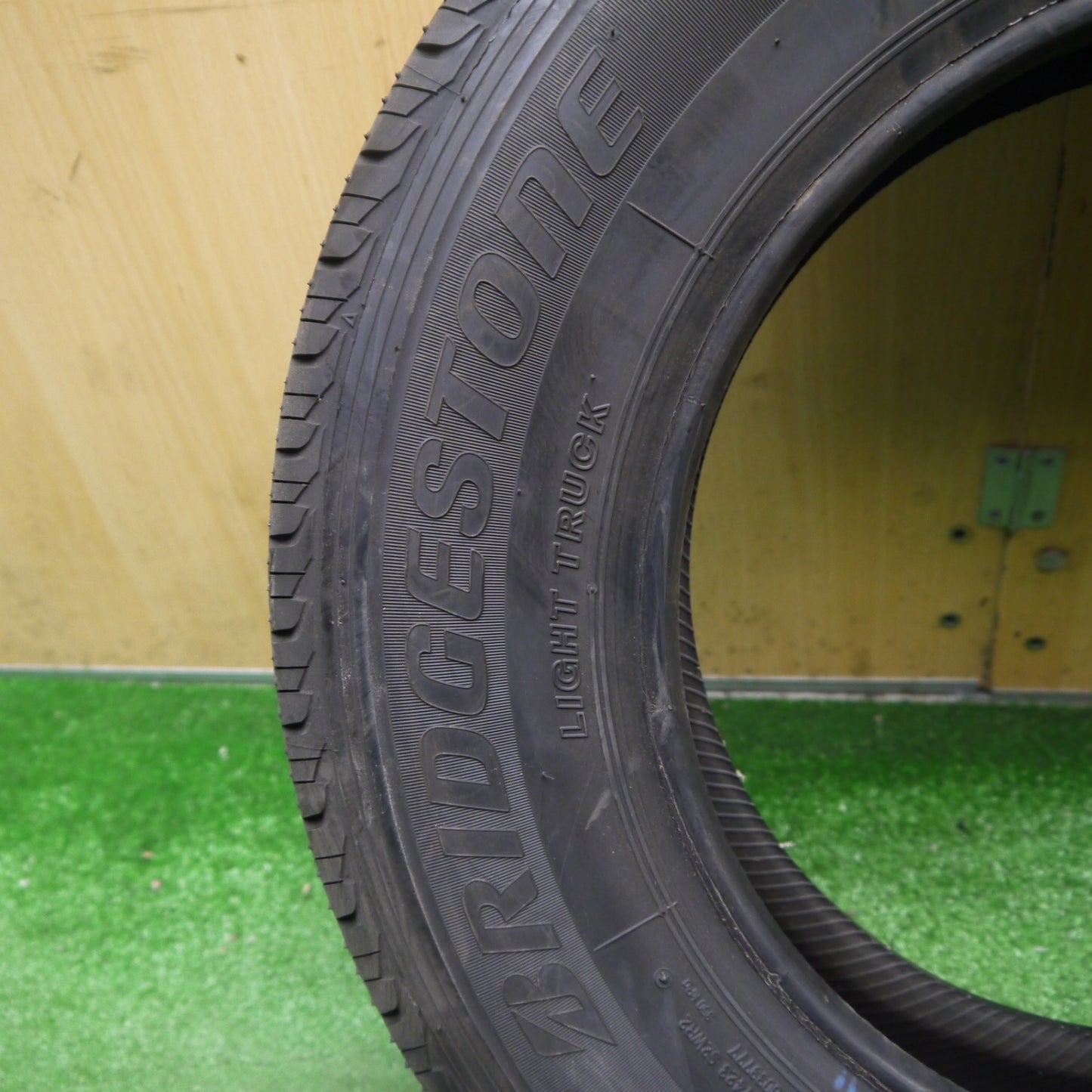 新車外し！22年！1本★165/80R14 91/90N ブリヂストン エコピア R680 タイヤ 14インチ タウンエース バネット 等★6033102Hノタ