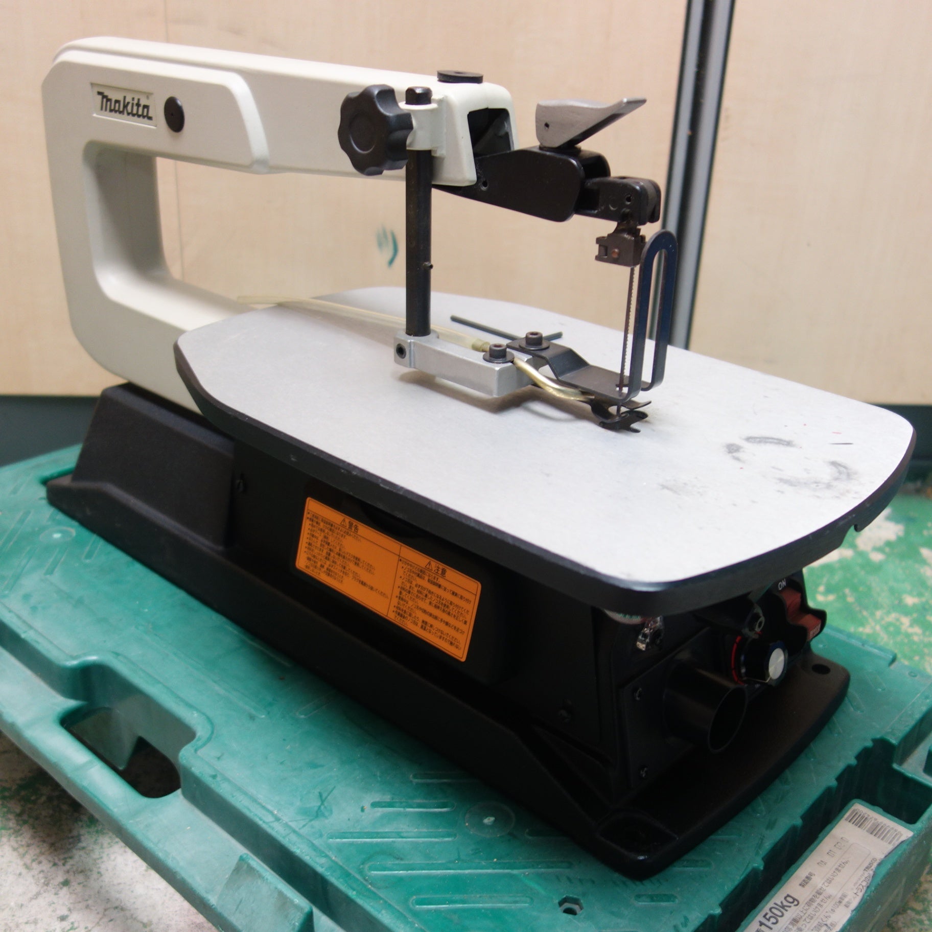 送料無料] ☆マキタ 糸ノコ盤 100V 400mm MSJ401 糸のこ 糸鋸 切断