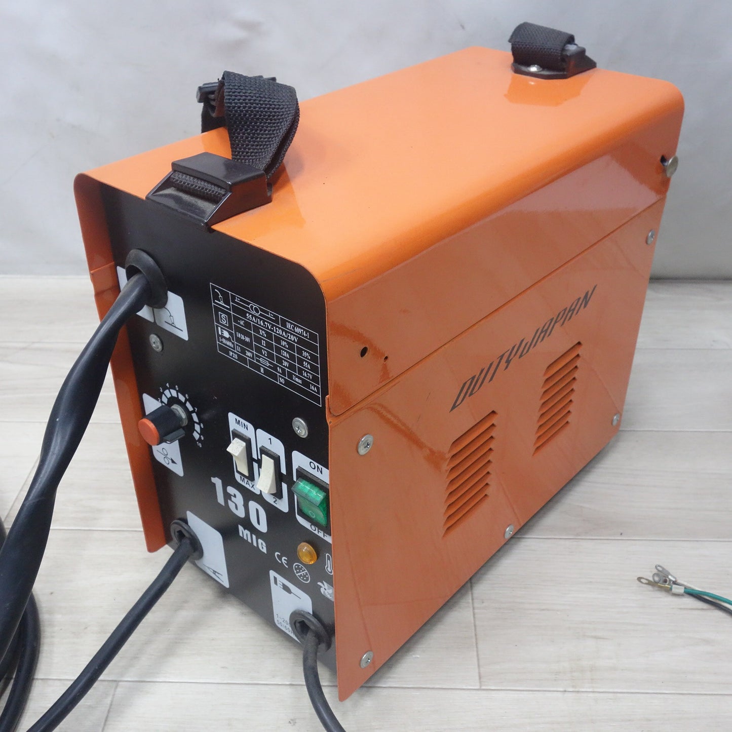 [送料無料] ◆DUTY JAPAN ノンガス 半自動 アーク 溶接機 MIG130 IEC60974-1 200V 130MIG 電動 現状品◆