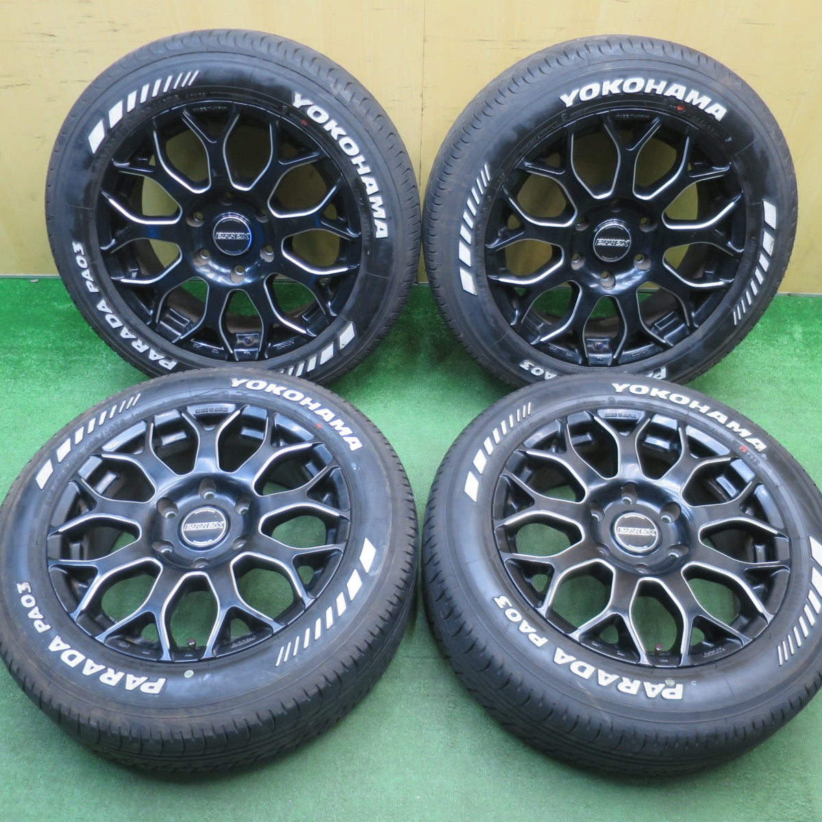 バリ溝！25年！9.5分★215/60R17 109/107S ヨコハマ PARADA PA03 ホワイトレター ESSEX EM-17 エセックス 17インチ PCD139.7/6H★6020901NJノ