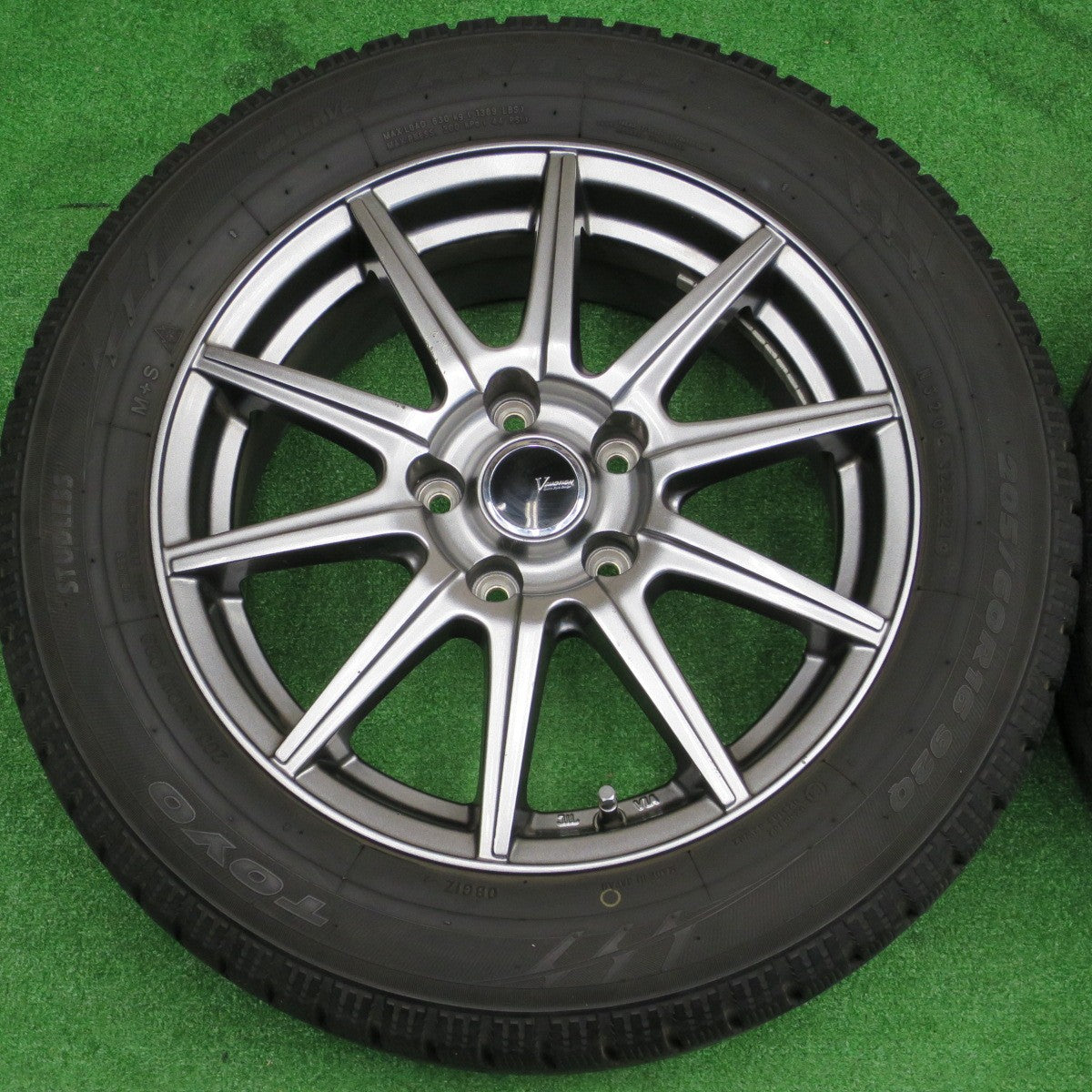 バリ溝！9.5分★スタッドレス 205/60R16 トーヨー ガリット GIZ VEMOTION Vエモーション 16インチ PCD114.3/5H★6011401NKス