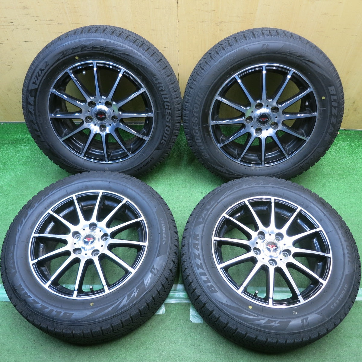 バリ溝！24年！9.5分◎スタッドレス 215/60R16 ブリヂストン ブリザック VRX2 TEAD テッド 16インチ PCD114.3/5H◎6091304HAス