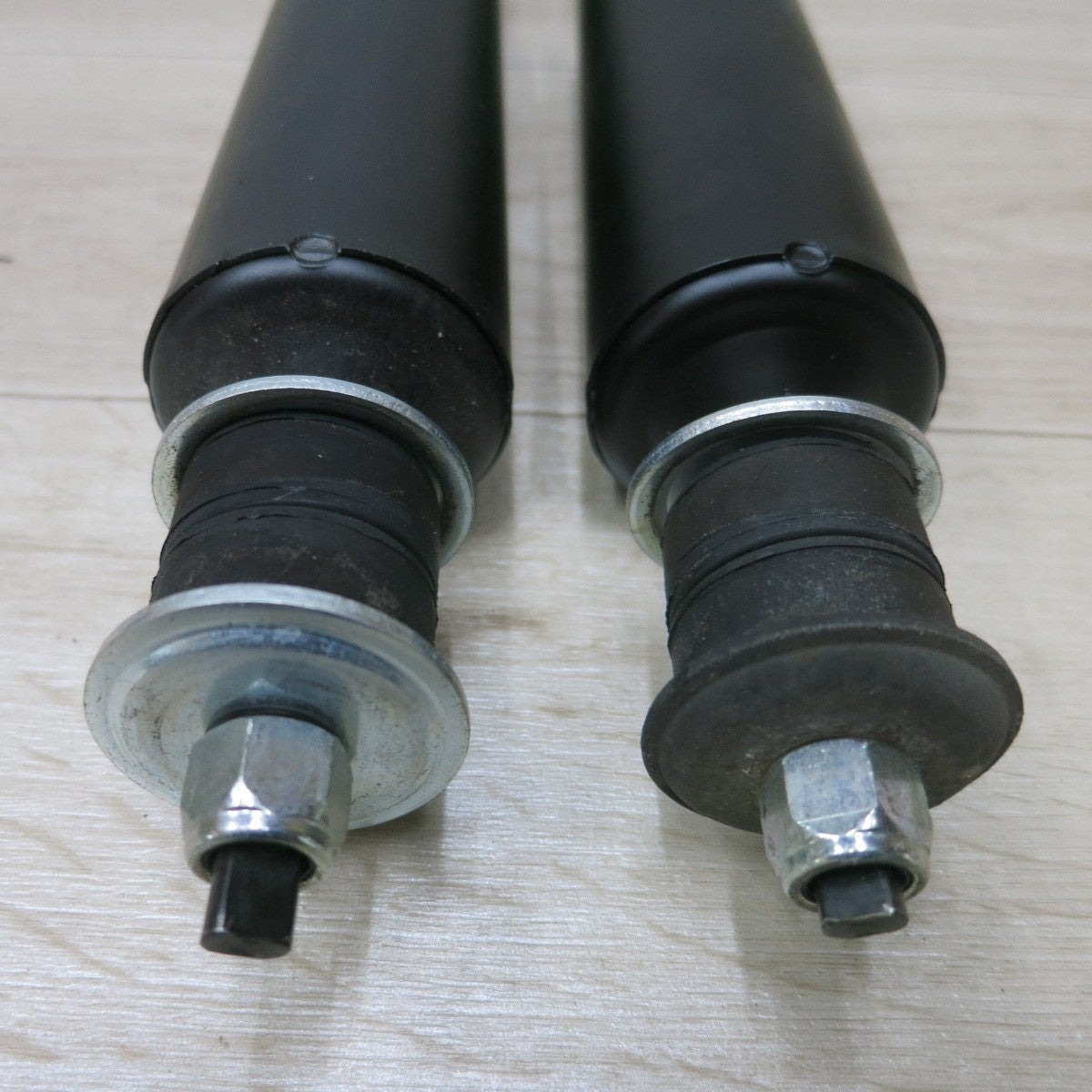 [送料無料] ◆スズキ ジムニー シエラ JB74W 純正 ショック アブソーバー スプリング 41600-78R00 41700-78R00 サスペンション◆