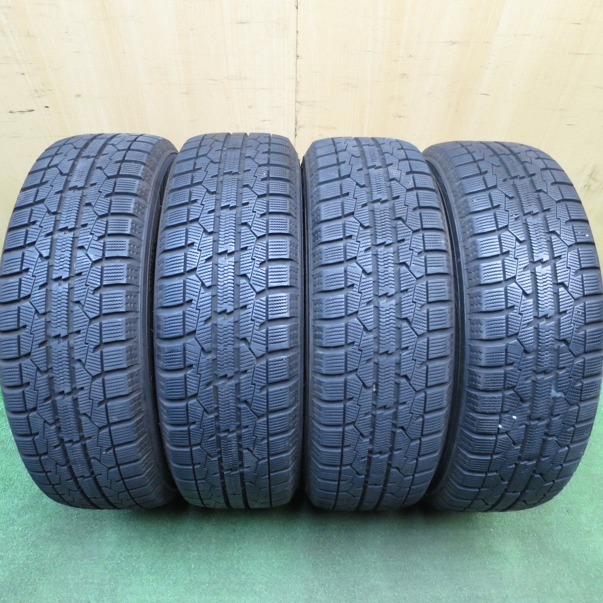 バリ溝！9.5分★スタッドレス 185/60R15 トーヨー オブザーブ ガリット GIZ スチール ホイール 15インチ PCD100/4H★5030710Hス